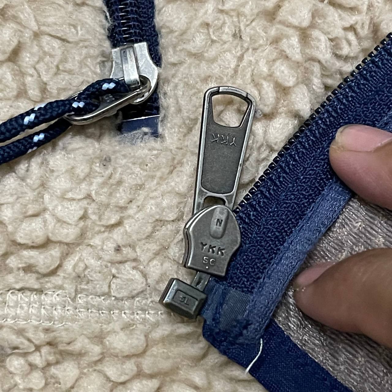 Patagonia Vintage Patagonia Deep Pile Zipper Vest Size US M / EU 48-50 / 2 - 9 Thumbnail