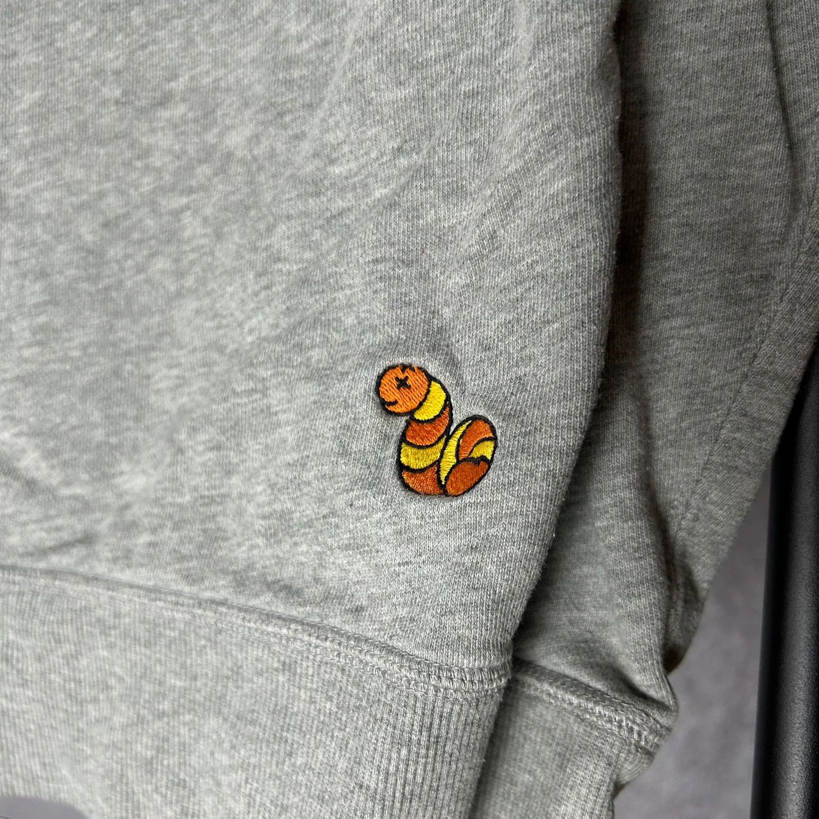 Japanese Brand × Kaws × Uniqlo Kaws x Uniqlo x Sesame Street crewneck big logo print Size US M / EU 48-50 / 2 - 7 Thumbnail