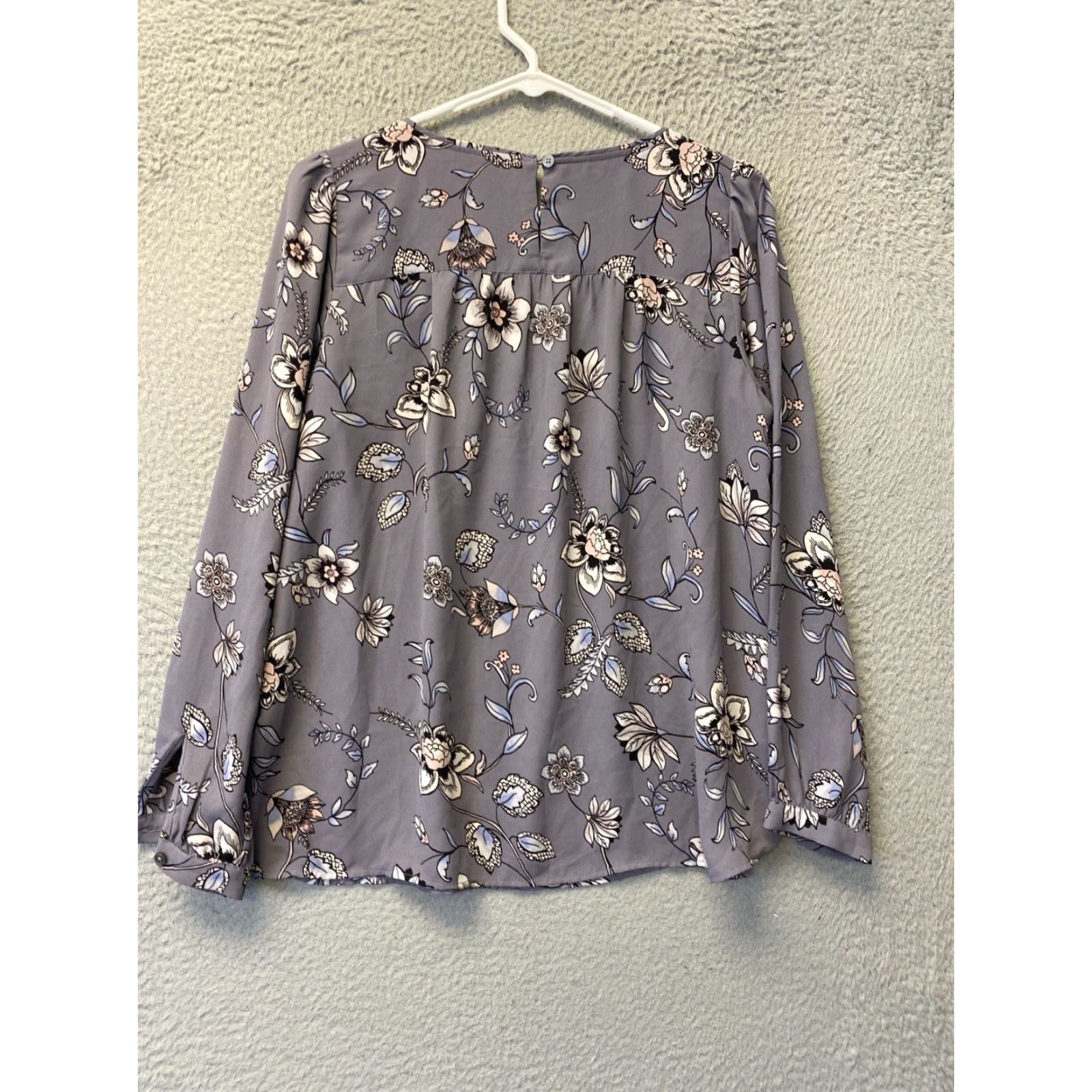Ann Taylor VINTAGE Ann Taylor Loft Sheer Blouse Flowery Women’s PM Gray Size M / US 6-8 / IT 42-44 - 6 Thumbnail