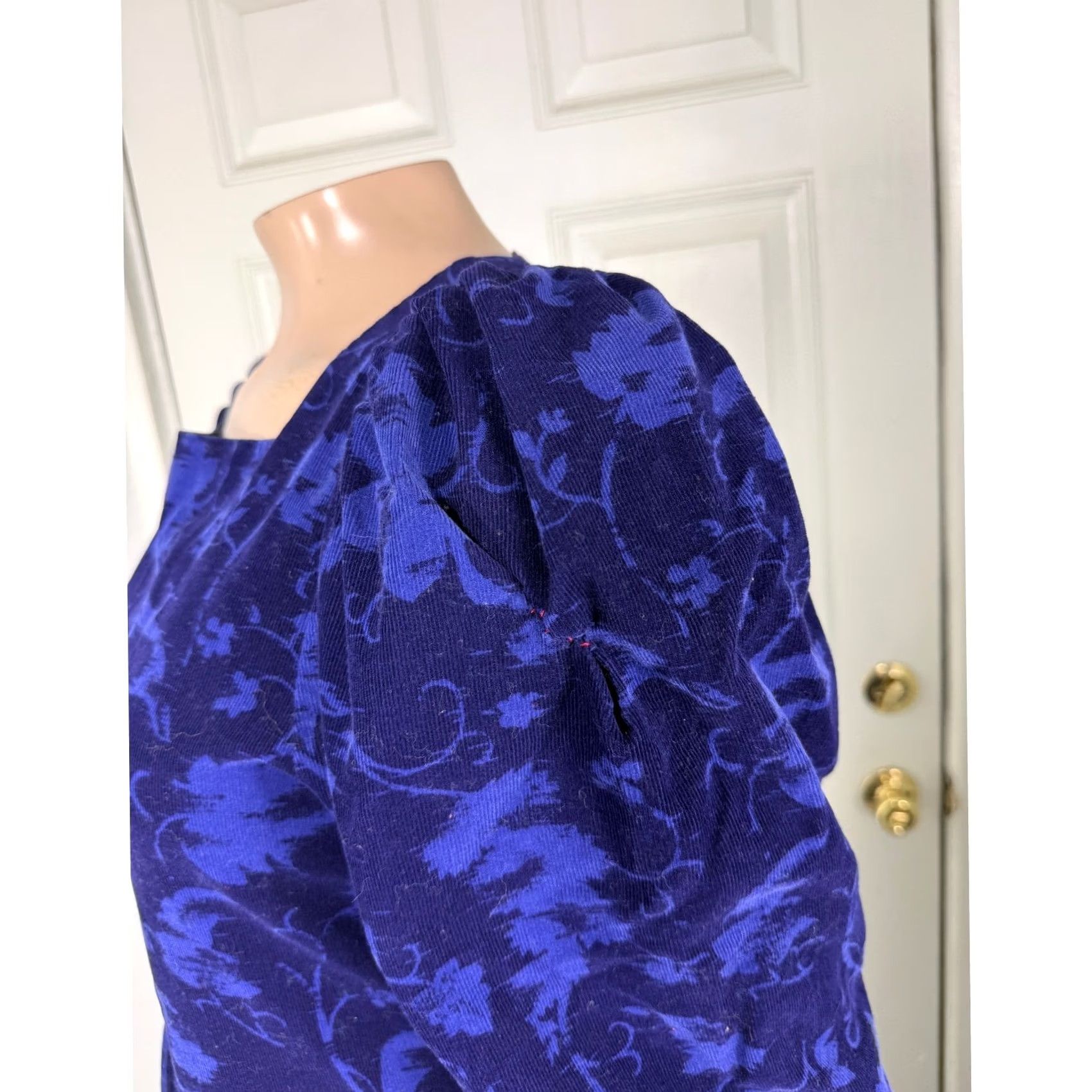 Laura Ashley VINTAGE Laura Ashley Dress Womens Corduroy Cotton Floral Pockets Long sleeve XS Blue 1980s Casual Girls/ Womens Size XS / US 0-2 / IT 36-38 - 4 Thumbnail