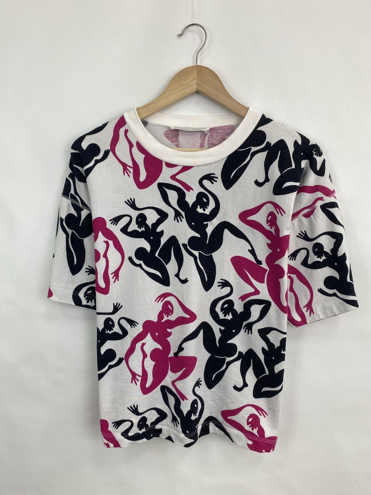 Vintage 🇫🇷 Vintage 90s Joseph Tricot Aboriganal Dance Girl Tits Tee Size L / US 10 / IT 46 - 3 Thumbnail