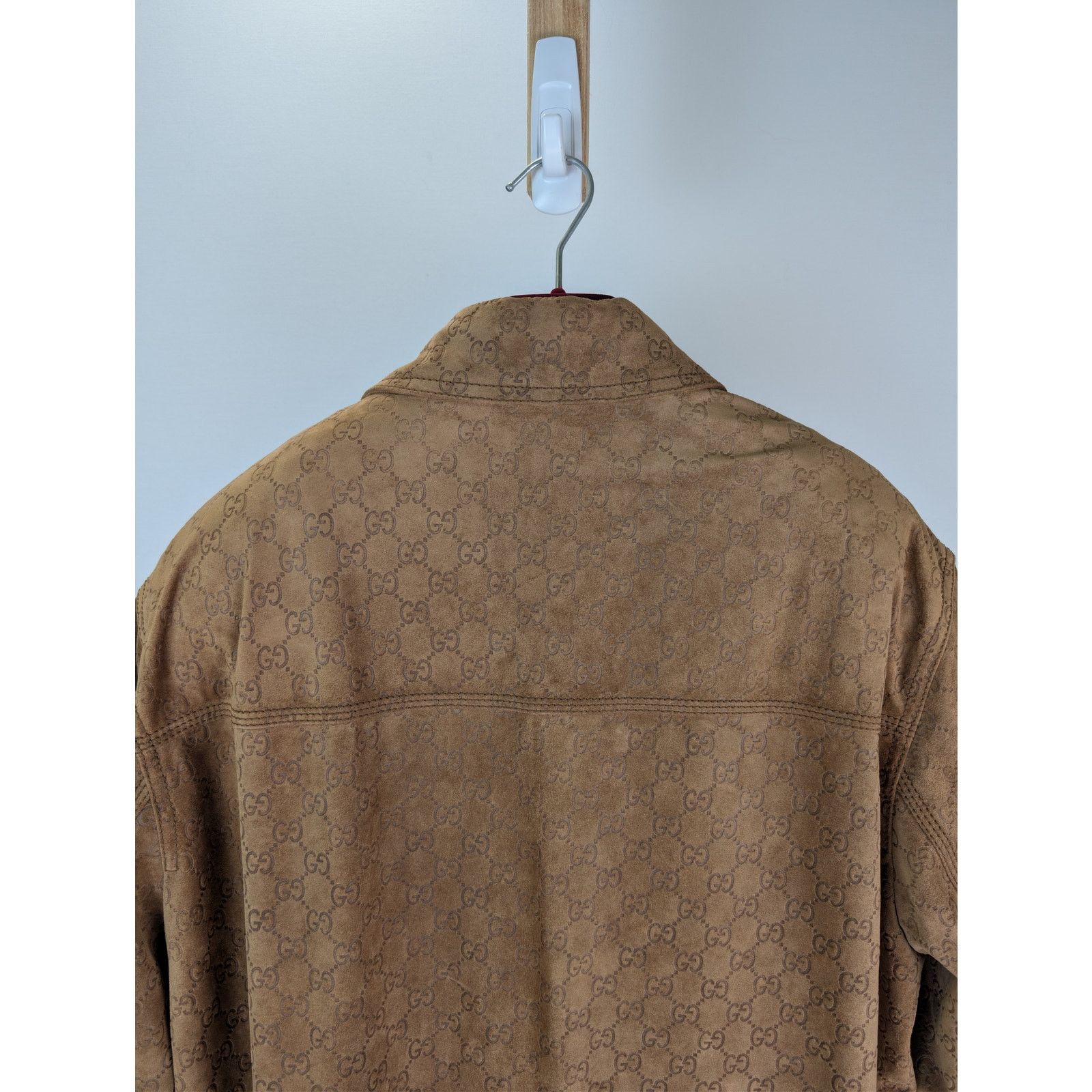 Gucci o1rshd1 Embossed GG Suede Jacket in Camel / Beige Size US M / EU 48-50 / 2 - 17 Thumbnail