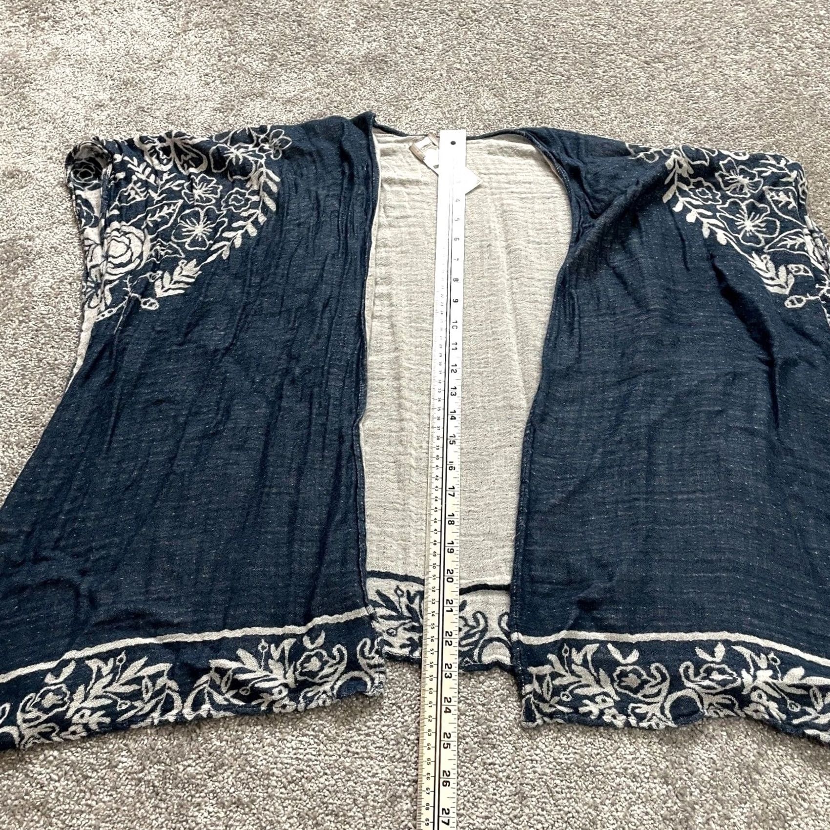 Vintage Chico's Womens Cape Shawl Sweater Floral Open Front One Size Navy Blue Lightweight Viscose Knit Modern Size ONE SIZE - 7 Thumbnail