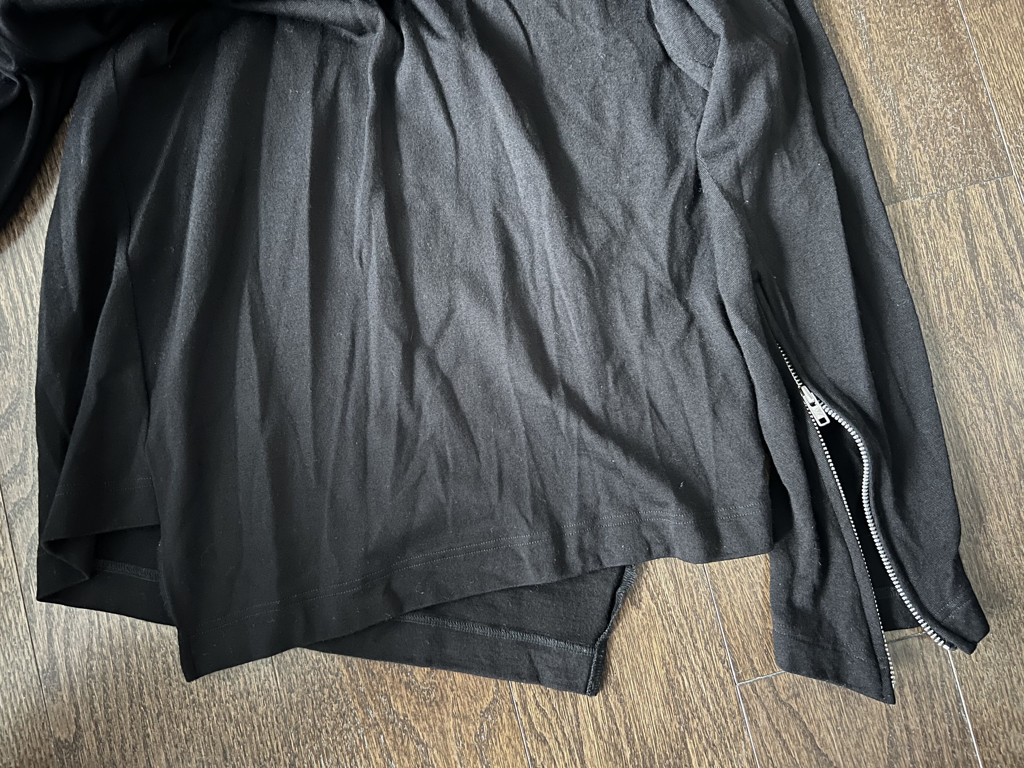 Comme des Garcons SHIRT Asymmetrical Wool Sweater with Zip-up Sleeve Size US M / EU 48-50 / 2 - 6 Thumbnail