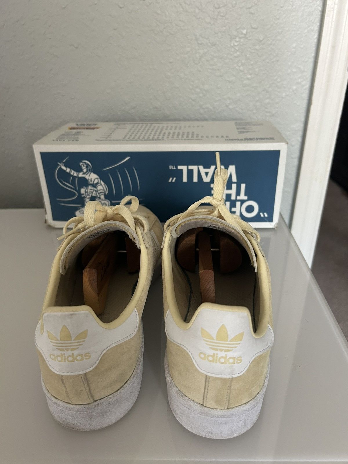Adidas Adidas Campus Light Yellow Size US 10 / EU 43 - 3 Thumbnail