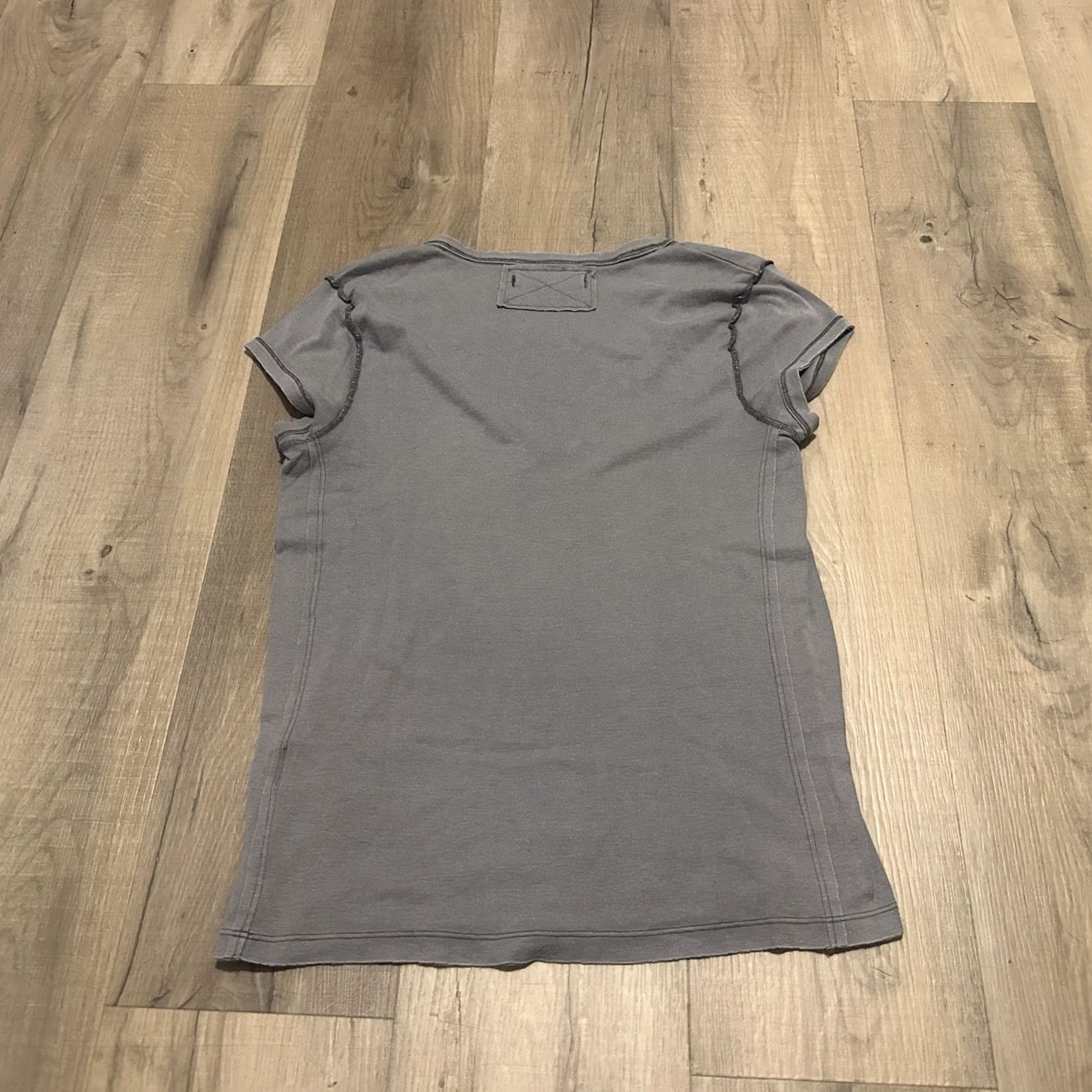 Vintage We The Free Shirt Womens Medium Gray Crew Neck Tee 100% Cotton Size M / US 6-8 / IT 42-44 - 3 Thumbnail