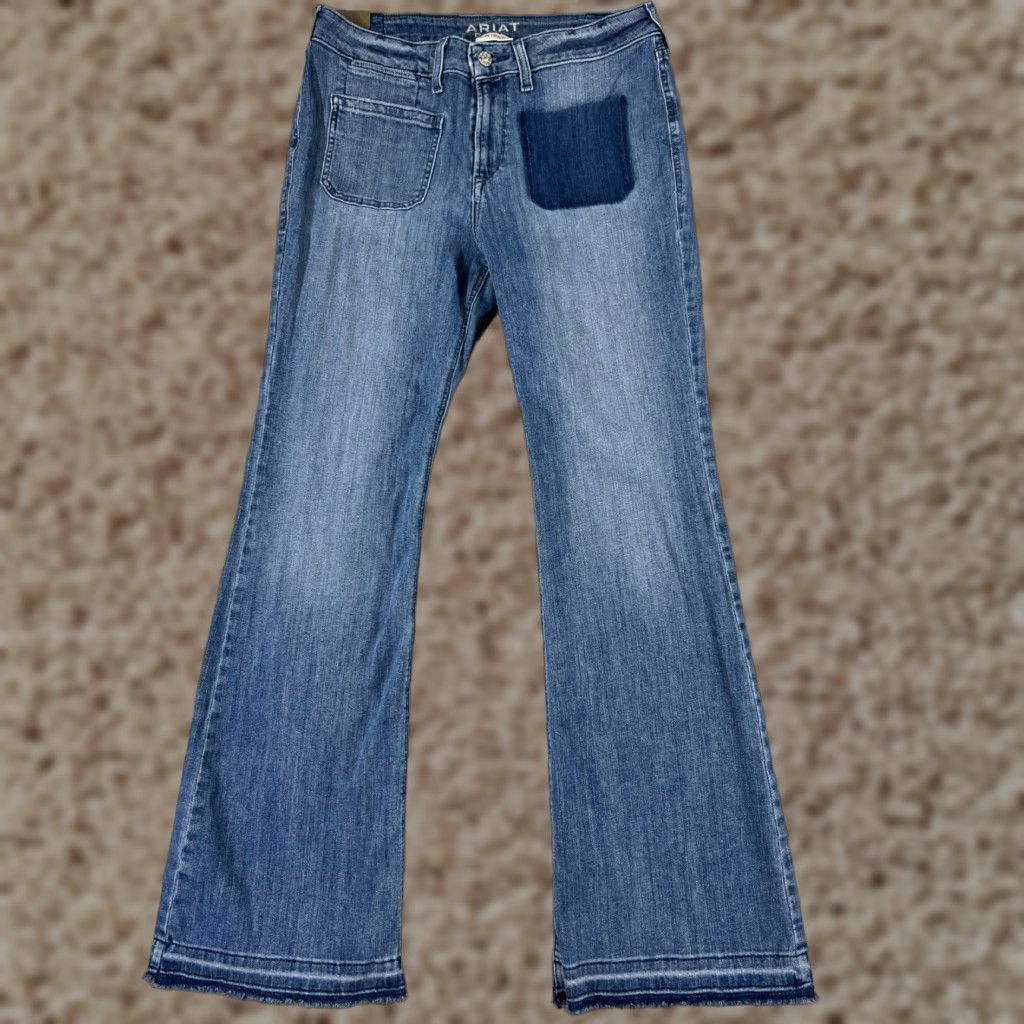 Ariat Ariat Jeans Womens Bootcut Denim Blue 31 Regular 29x31 Stretch Distressed Mid Rise 5-Pocket Denim Cotton Blend Womens Jeans Sportswear Size 24" / US 00 / IT 34 - 1 Thumbnail