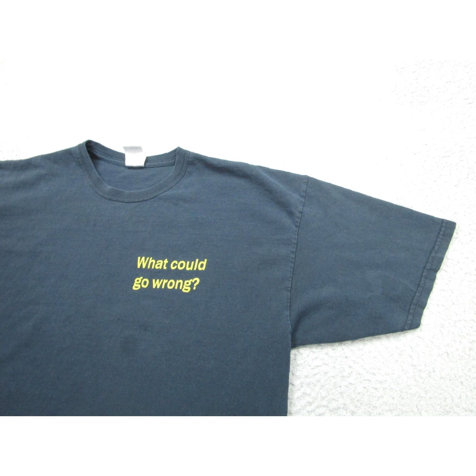 Gildan VINTAGE Fear Factor Shirt Mens XL TV Show Graphic Print Crew Neck Short Sleeve What Could Go Wrong 2.0 2.0 Fear Factor Mens XL Navy Blue? Size US XL / EU 56 / 4 - 3 Thumbnail