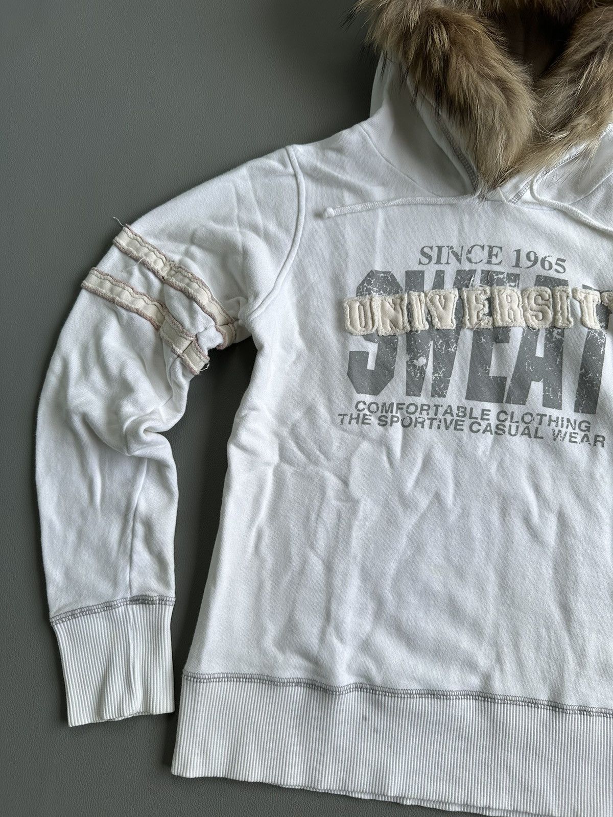 20471120 VINTAGE DISTRESSED FLEUR 2 BAR FUR HOODIE IFSIX LGB STYLE Size US M / EU 48-50 / 2 - 4 Thumbnail