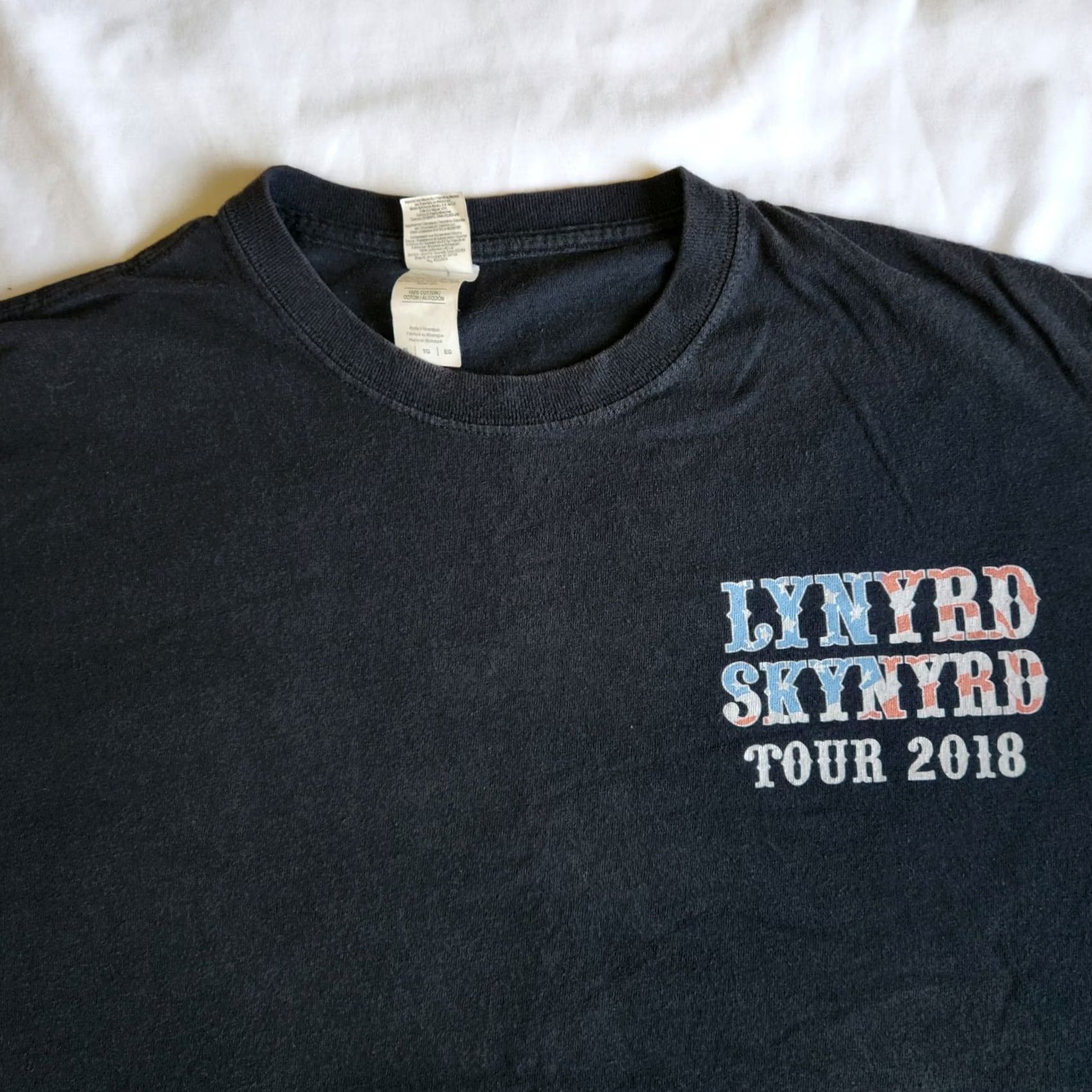 Gildan Lynyrd Skynyrd Farewell Tour 2018 Chopper Bike Band Rare Black XL Graphic TShirt Tee Size US XL / EU 56 / 4 - 5 Thumbnail