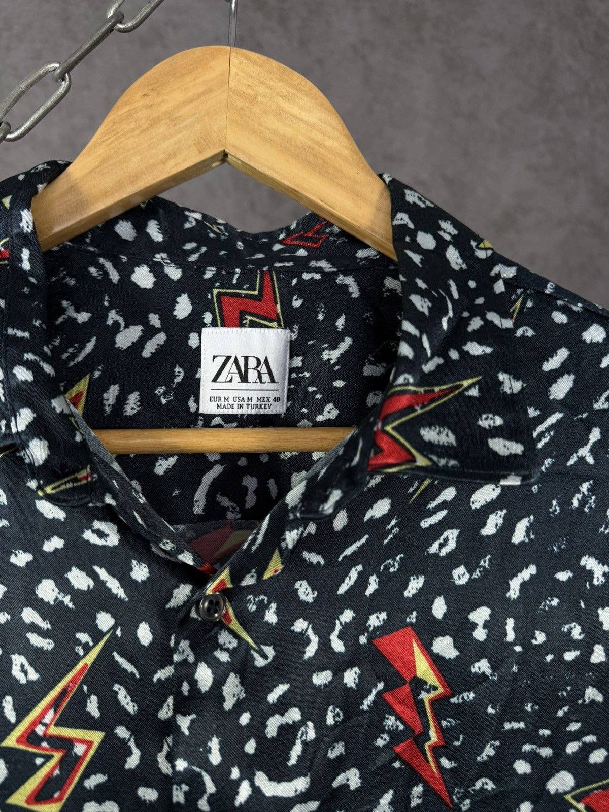 Zara Zara Man designer art crazy shirt Size US M / EU 48-50 / 2 - 4 Thumbnail