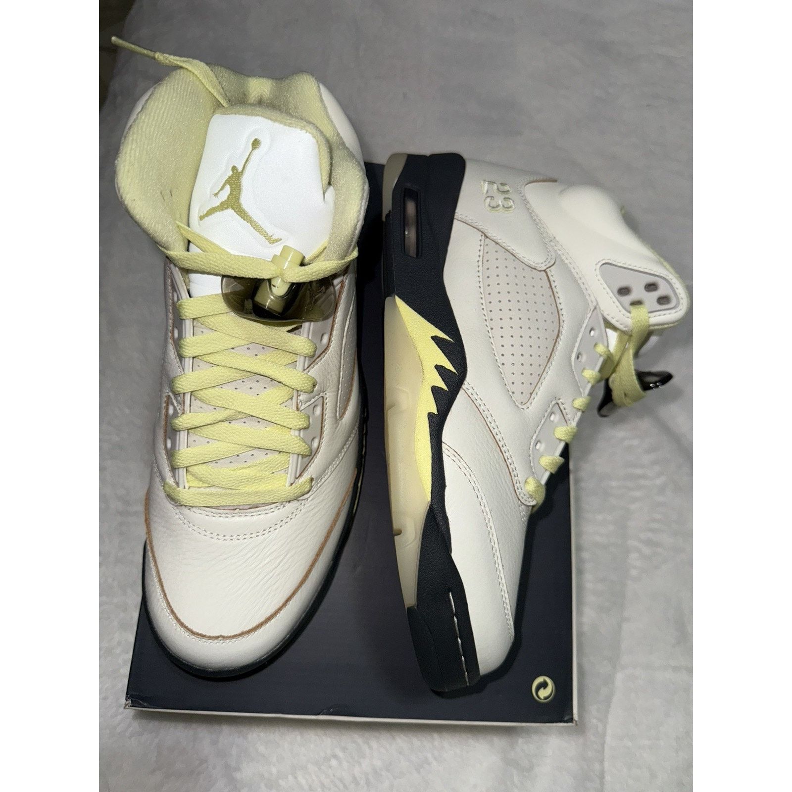 Jordan Brand Air Jordan 5 Retro Luminous Green-Anthracite 9W , 7.5M Size US 7.5 / EU 40-41 - 1 Thumbnail