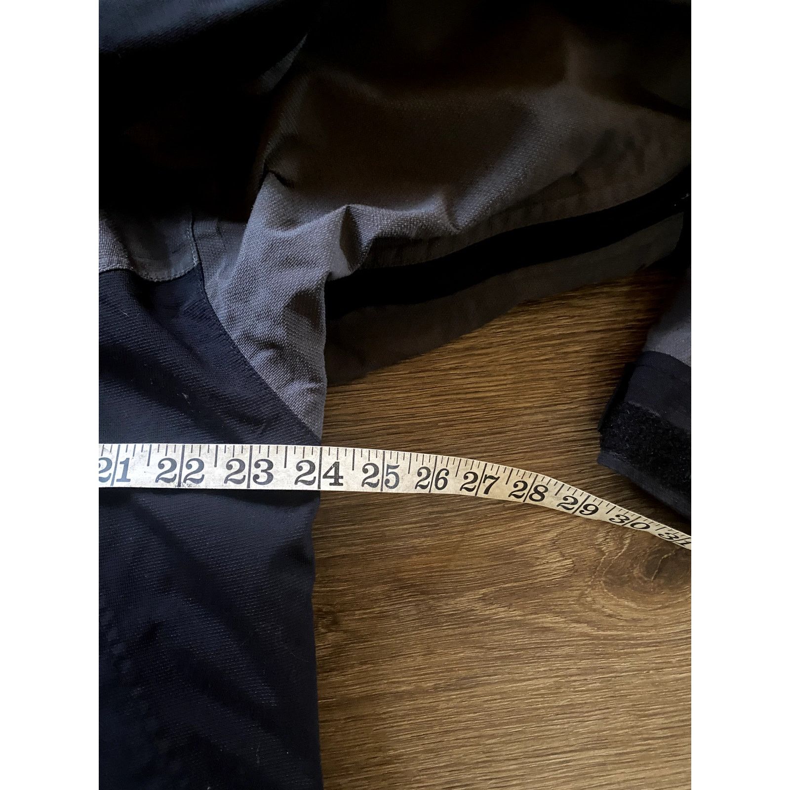 Mountain Hardwear Mountain Hardwear Rain Jacket Grey and Black Size US S / EU 44-46 / 1 - 4 Thumbnail