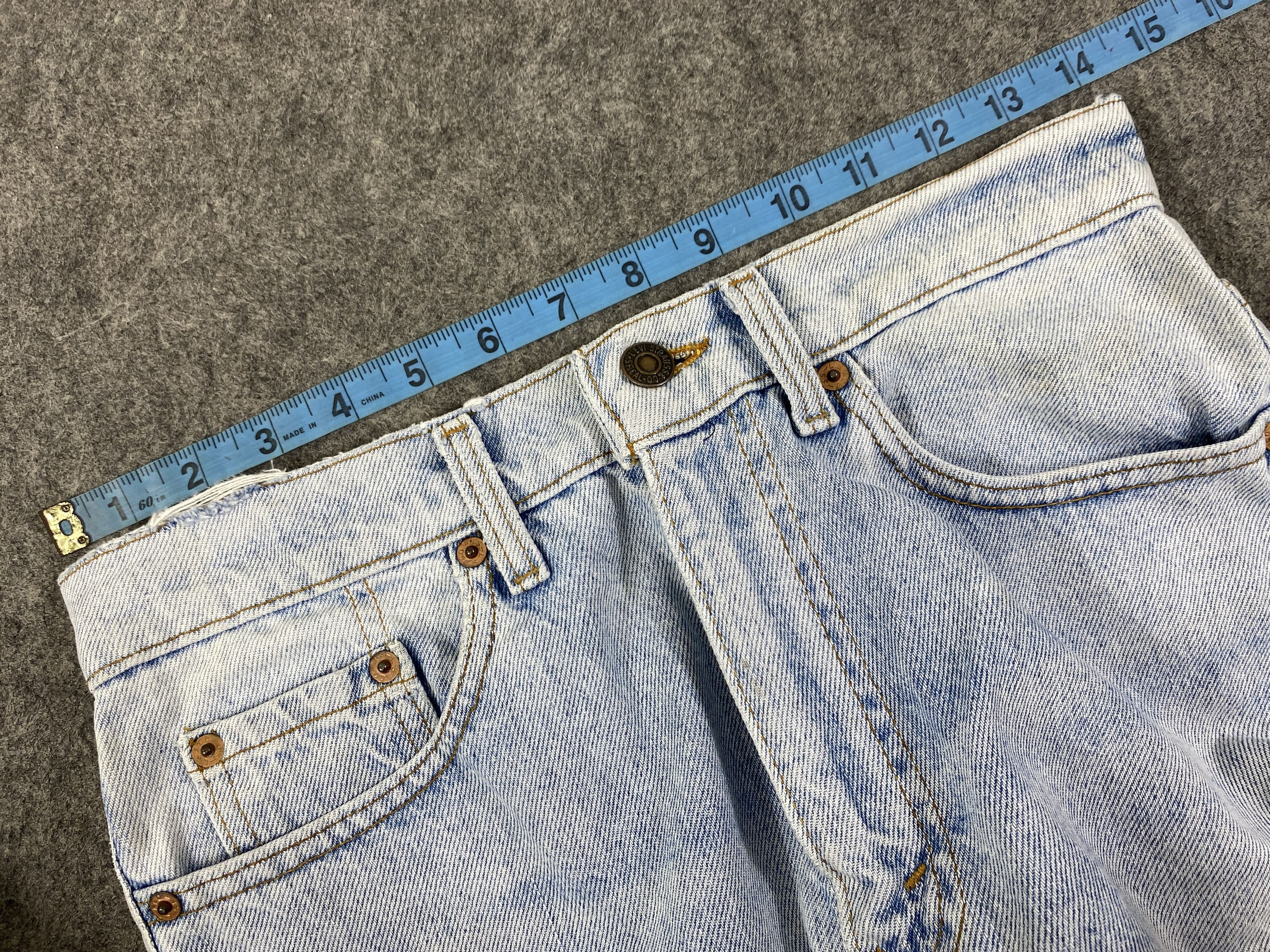Levi's Light Blue Wash Vintage Levi's USA Jeans 28x27 - JN3376 Size US 28 / EU 44 - 5 Thumbnail