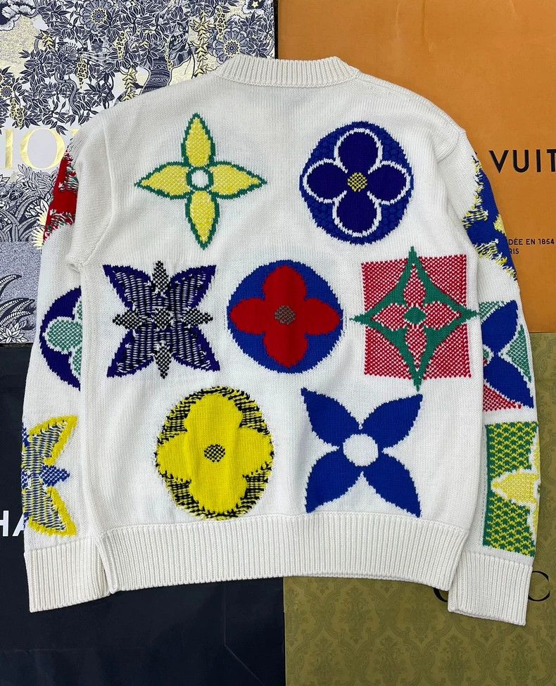 Louis Vuitton Louis Vuitton White three-flower sweater Size US XS / EU 42 / 0 - 3 Thumbnail