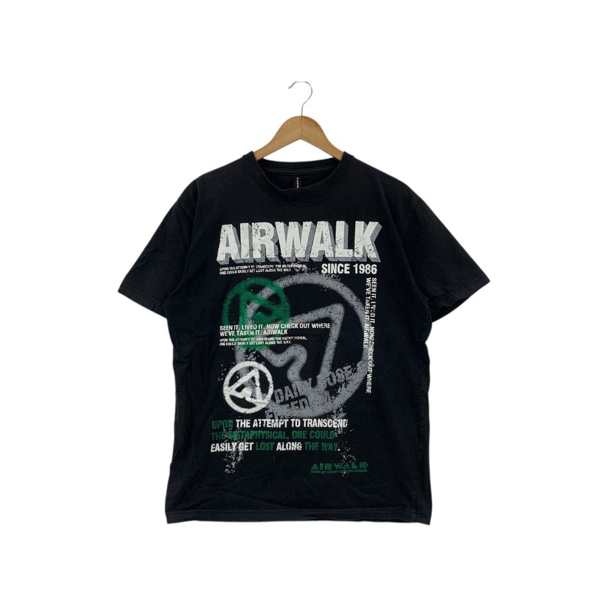 Airwalk AIRWALK SKATEBOARD Modern Streetwear Graffiti Tee Shirt Top Size US L / EU 52-54 / 3 - 1 Thumbnail