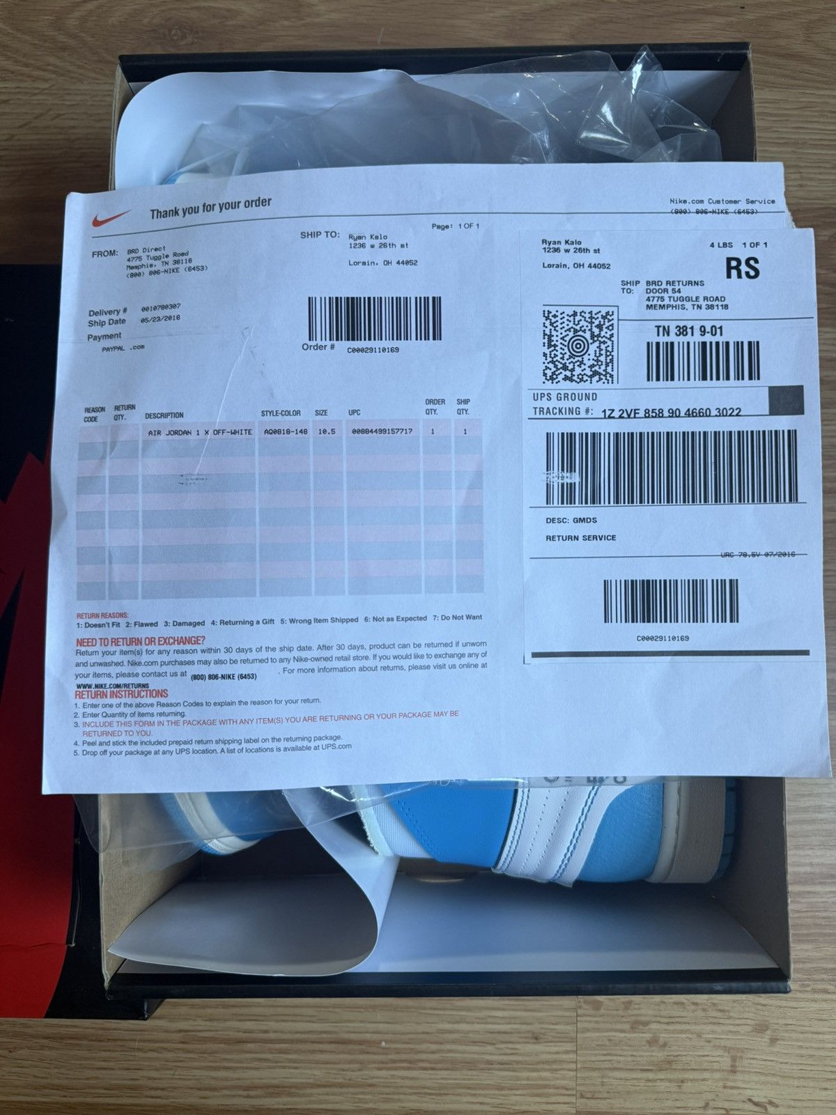 Nike × Off-White Jordan 1 Retro High Off-White University Size US 10.5 / EU 43-44 - 12 Thumbnail