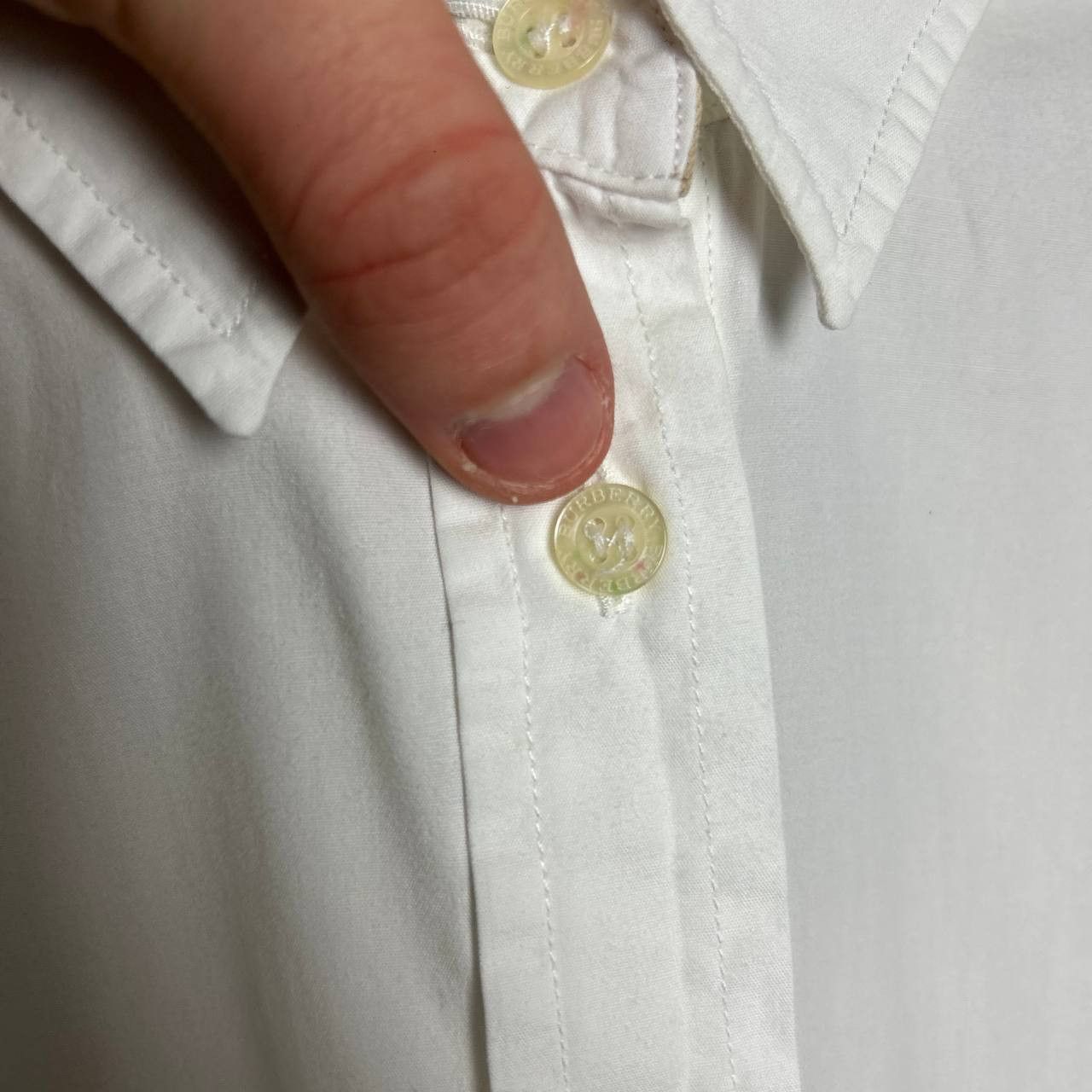 Burberry Luxury Burberry Small logo basic button white designer shirt Size XL / US 12-14 / IT 48-50 - 6 Thumbnail