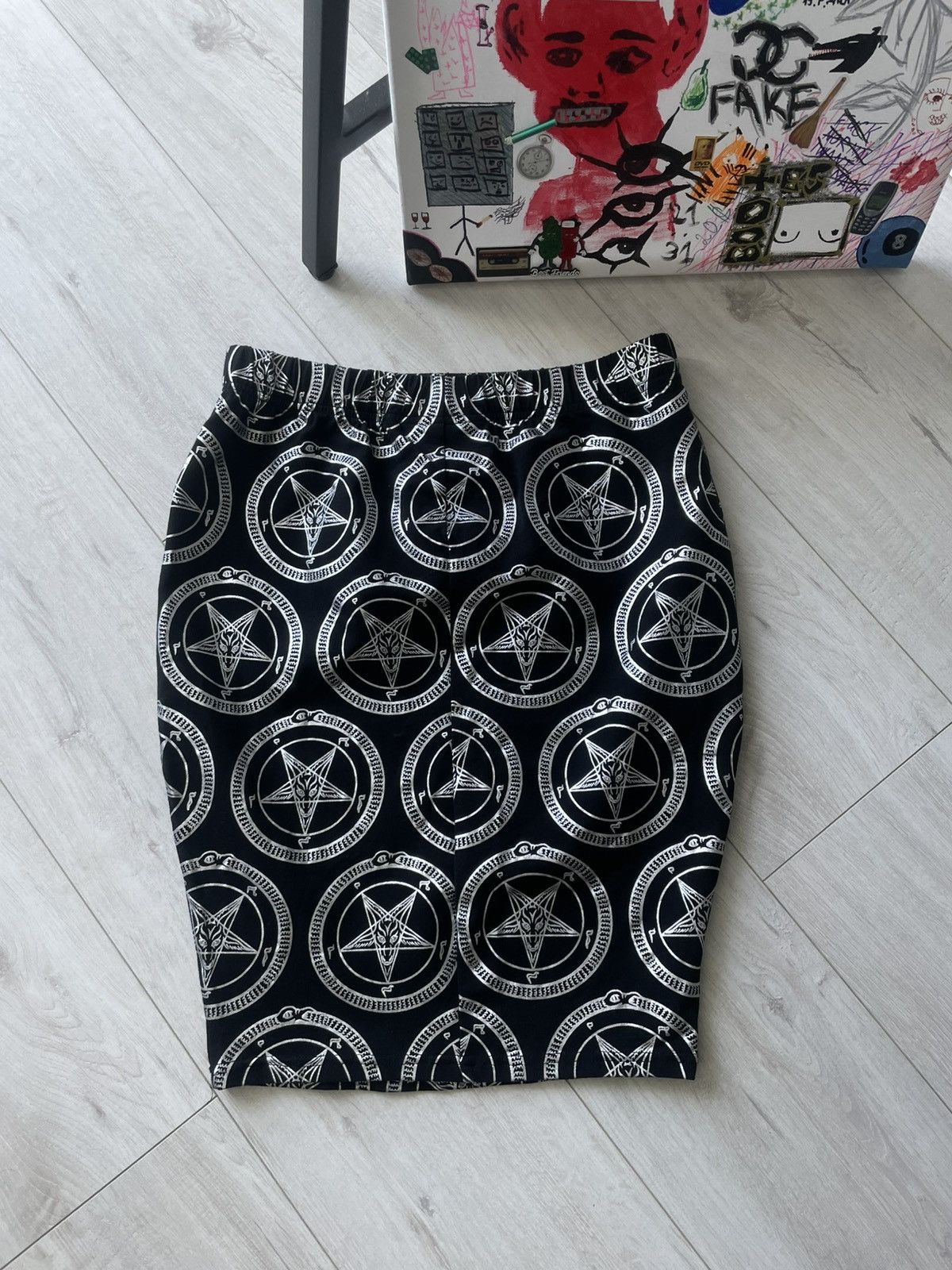 Killstar Avant Garde Killstar Black Pentagram Monogram Logo Skirt Size 27" / US 4 / IT 40 - 2 Thumbnail