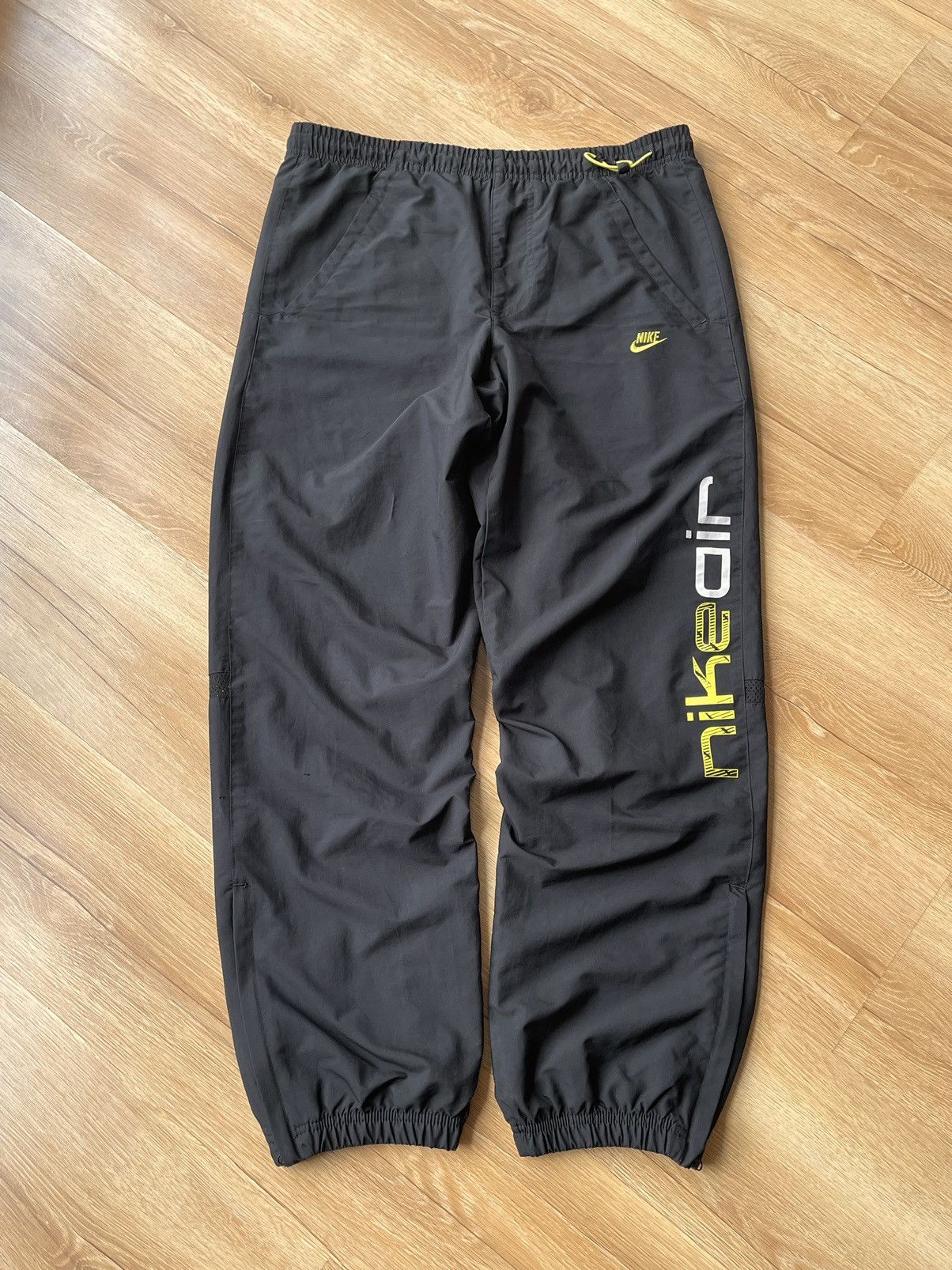 Nike Vintage Nike Air Logo Baggy Parachute Track Pants Size S Size US 34 / EU 50 - 2 Thumbnail