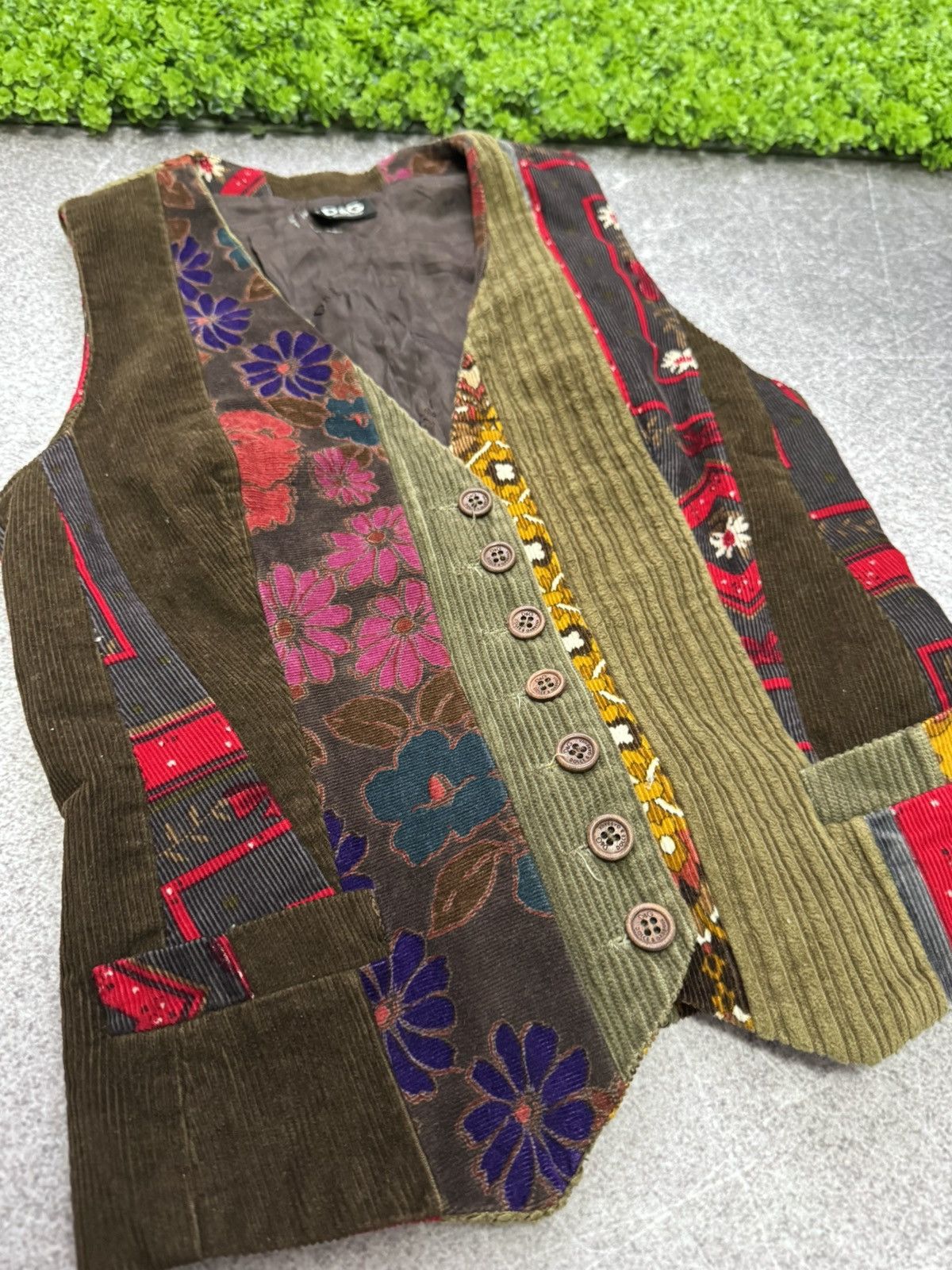Dolce & Gabbana Vintage 1990s Dolce & Gabbana Velvet Patchwork Vest Boro Size S / US 4 / IT 40 - 5 Thumbnail