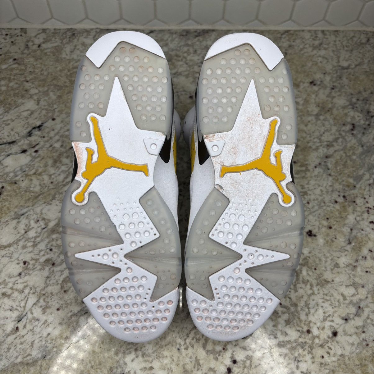 Jordan Brand Size 8.5 - Air Jordan 6 Retro Yellow Ochre CLEAN W/Box Size US 8.5 / EU 41-42 - 16 Thumbnail