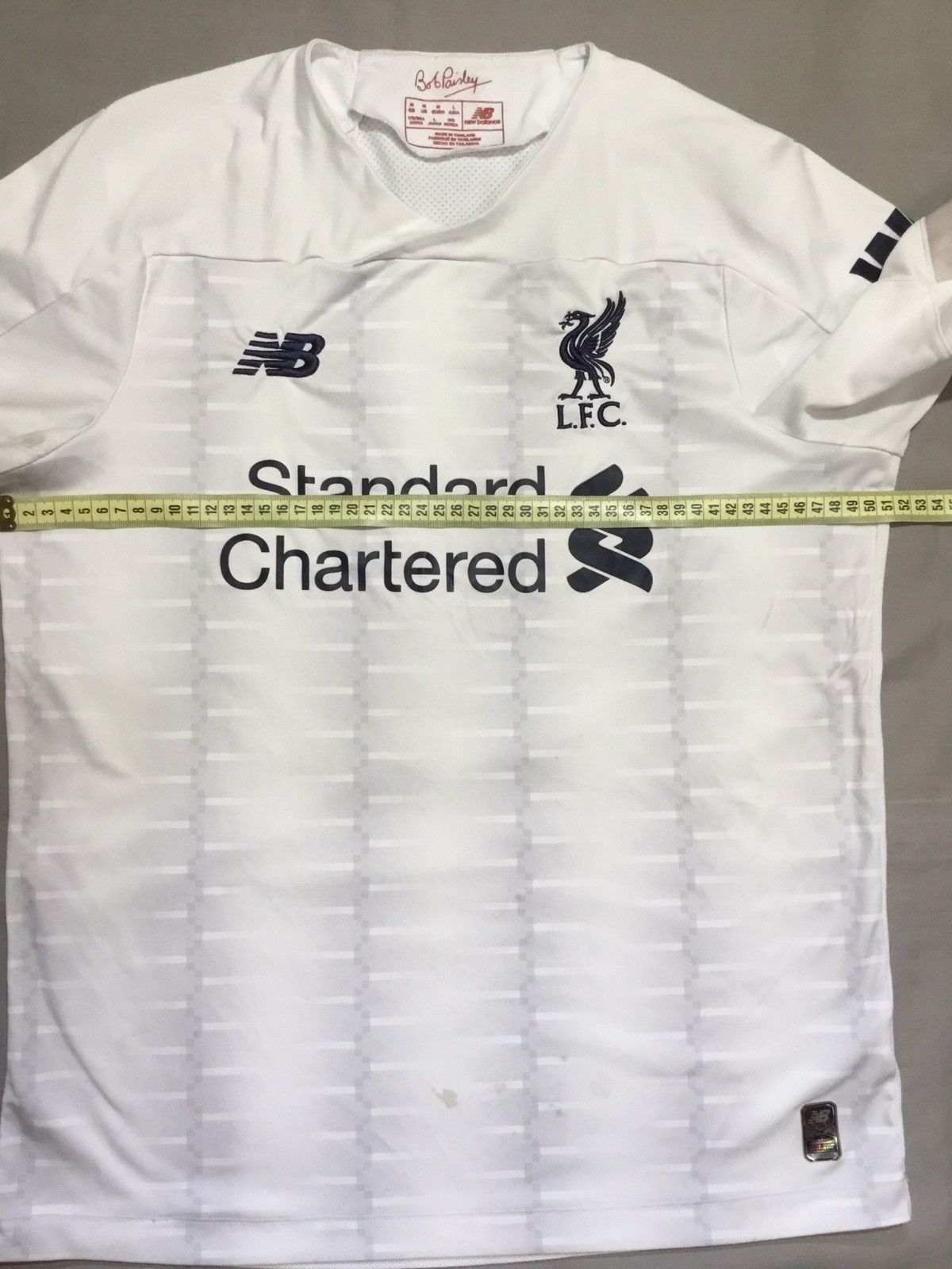 New Balance Liverpool FC 2019/2020 England Away Soccer Jersey Size M Size US M / EU 48-50 / 2 - 6 Thumbnail