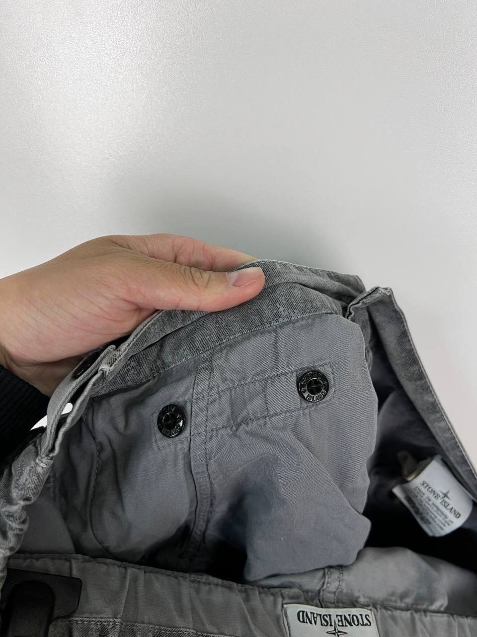 Stone Island Stone Island camo cargo shorts size 34 Size US 34 / EU 50 - 21 Thumbnail