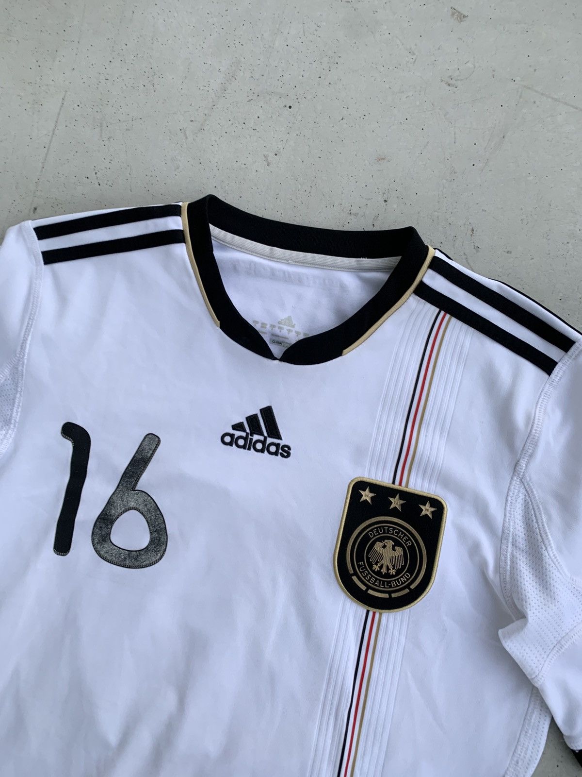 Adidas Adidas Germany Jersey Vintage Football Tee Size US S / EU 44-46 / 1 - 6 Thumbnail