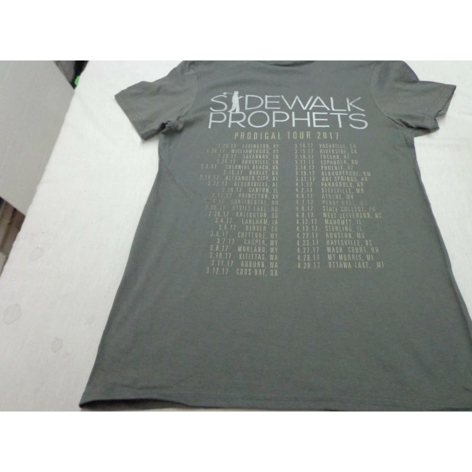 Anvil VINTAGE The Sidewalk Prophets PRODIGAL Tour Gray Concert T Shirt SMALL Mens Regular Crew Neck Short Sleeve Anvil Cotton Band Shirt Size US S / EU 44-46 / 1 - 8 Thumbnail