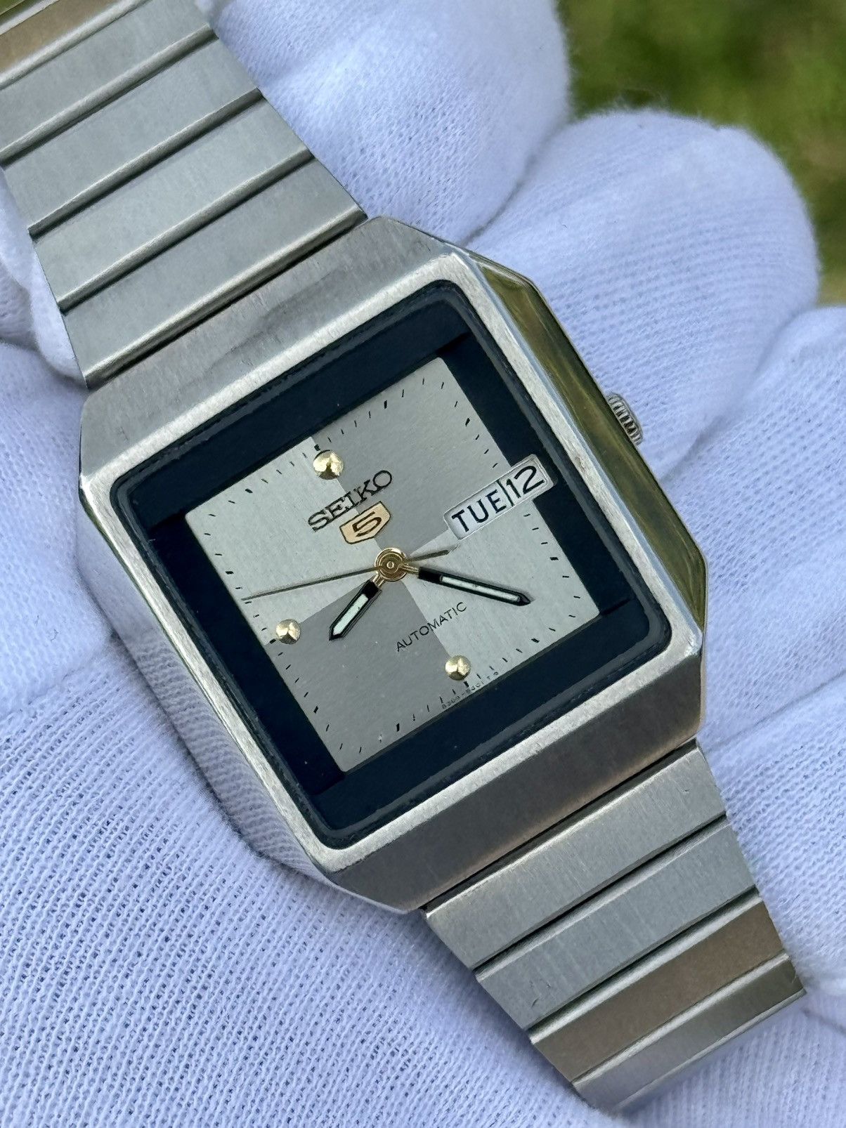 Seiko Vintage Seiko 5 Automatic japan Watch: silver Dial, TV Case Size 36 - 1 Thumbnail