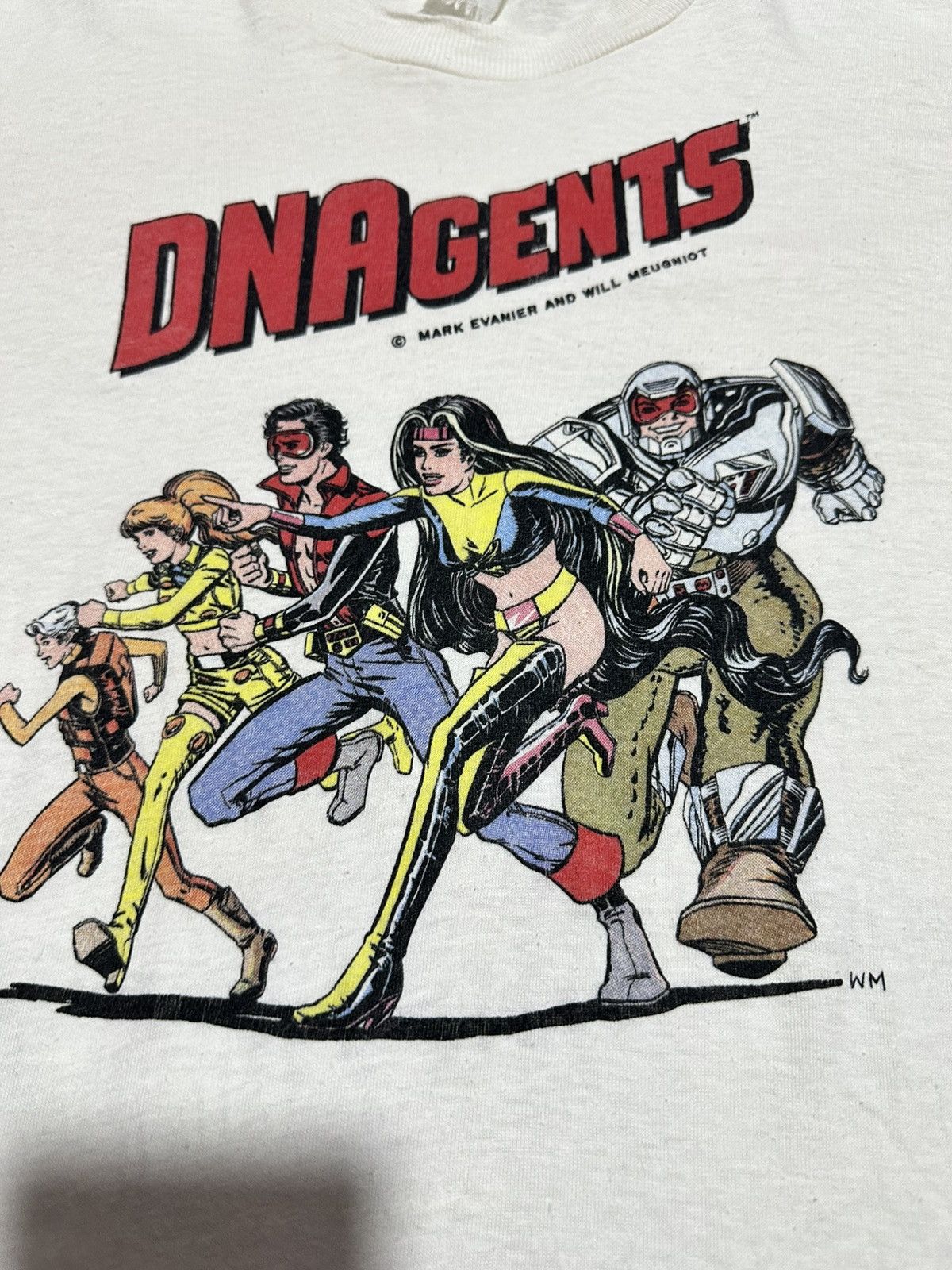 Vintage Vintage 80s DNA Agent comic book seiries tee Size US L / EU 52-54 / 3 - 4 Thumbnail
