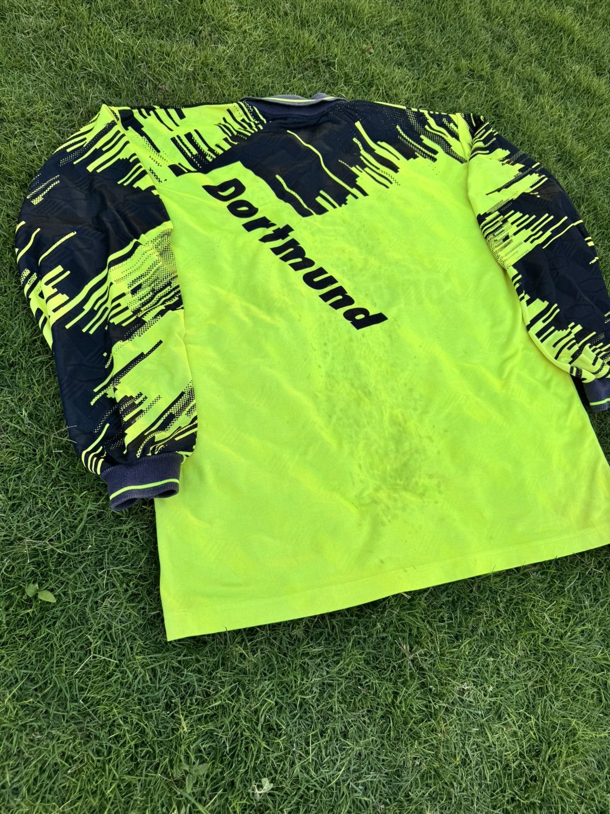 Nike BORUSSIA DORTMUND 1993 1994 SHIRT JERSEY LONG SLEEVE NIKE Size US XL / EU 56 / 4 - 13 Thumbnail