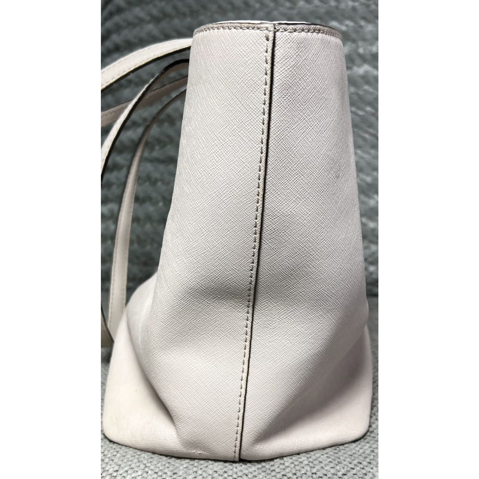 Vintage VINTAGE KATE SPADE Cedar Street Tote Beige Pink Purse Handbag Women Leather 17.5” x 10” x 6” Purse Size ONE SIZE - 4 Thumbnail