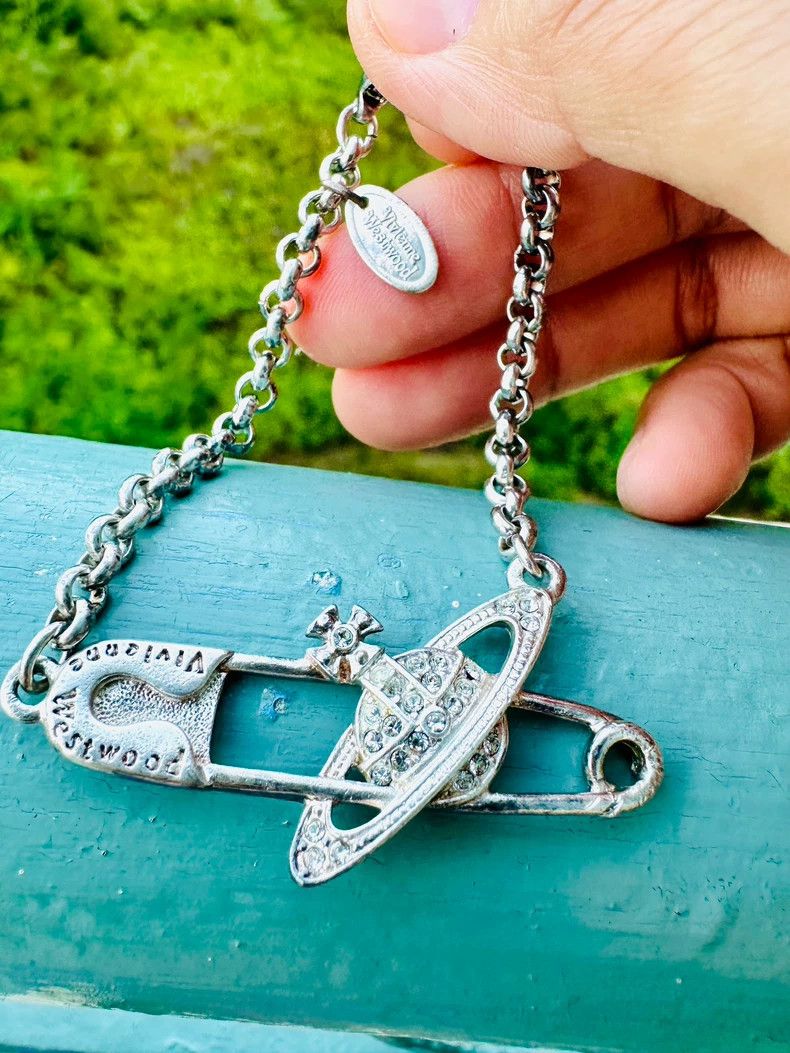 Vivienne Westwood Vivienne Westwood Saturn Pin Bracelet Size ONE SIZE - 8 Thumbnail