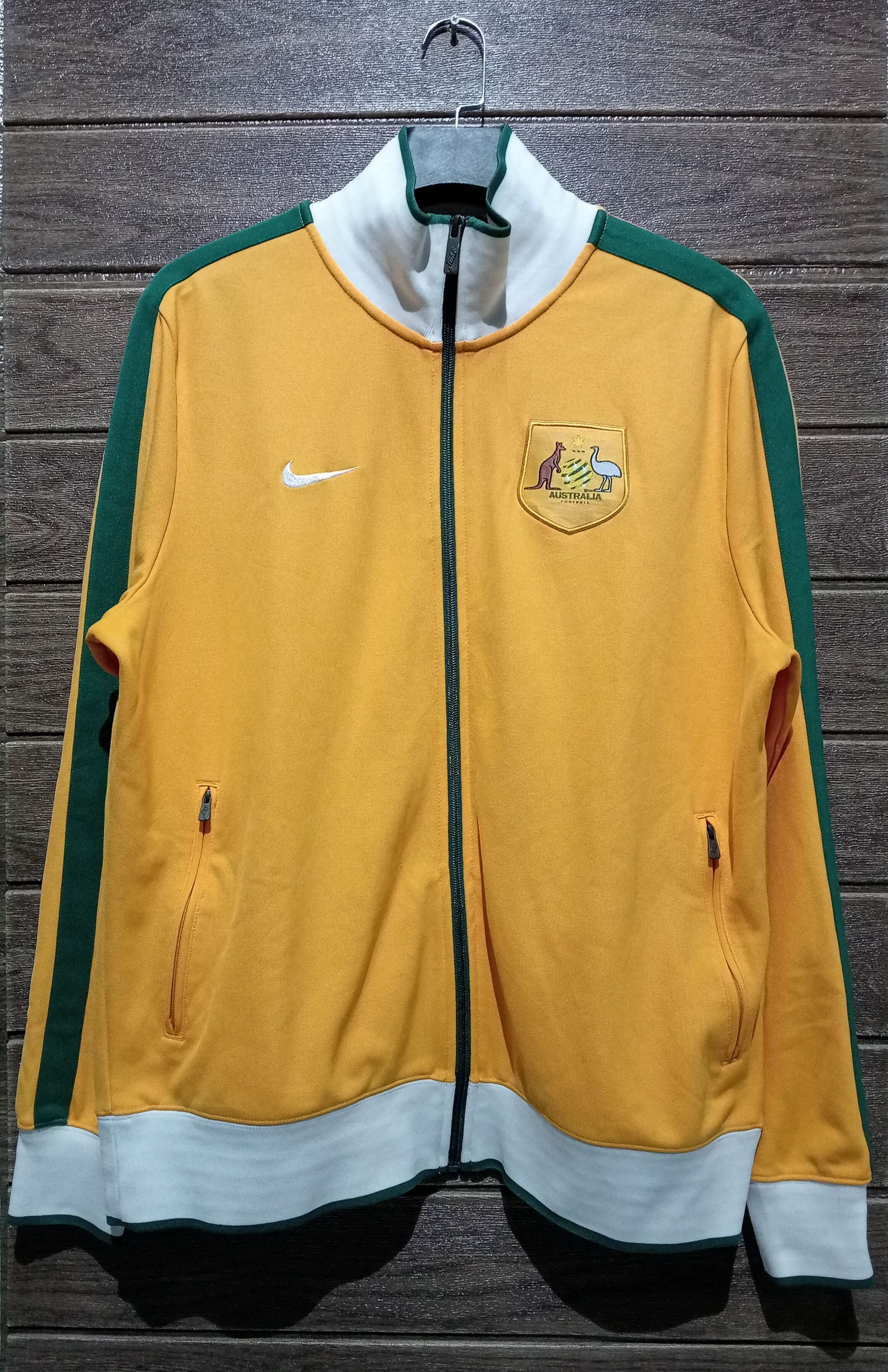 Nike Vintage Nike Australia Anthem Football Jacket Very Rare Size US XL / EU 56 / 4 - 1 Thumbnail