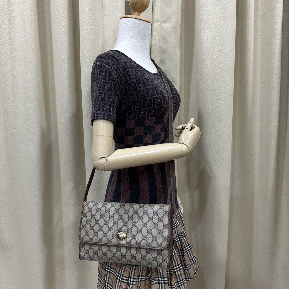 Gucci GUCCI GG MONOGRAM FLAP CLUTCH CROSSBODY SHOULDER BAG 11 Size ONE SIZE - 1 Thumbnail