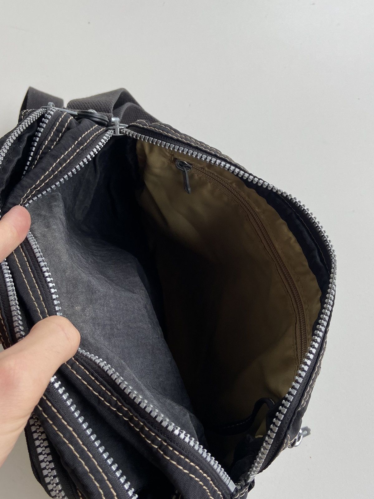 Japanese Brand × Vintage Kipling Vintage Messenger Y2K black Size ONE SIZE - 12 Thumbnail