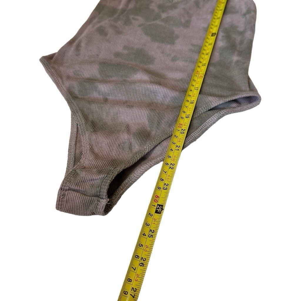 Urban Outfitters Urban Outfitters Tie Dye Bodysuit XS/S Purple Grey Festival Size XS / US 0-2 / IT 36-38 - 2 Thumbnail