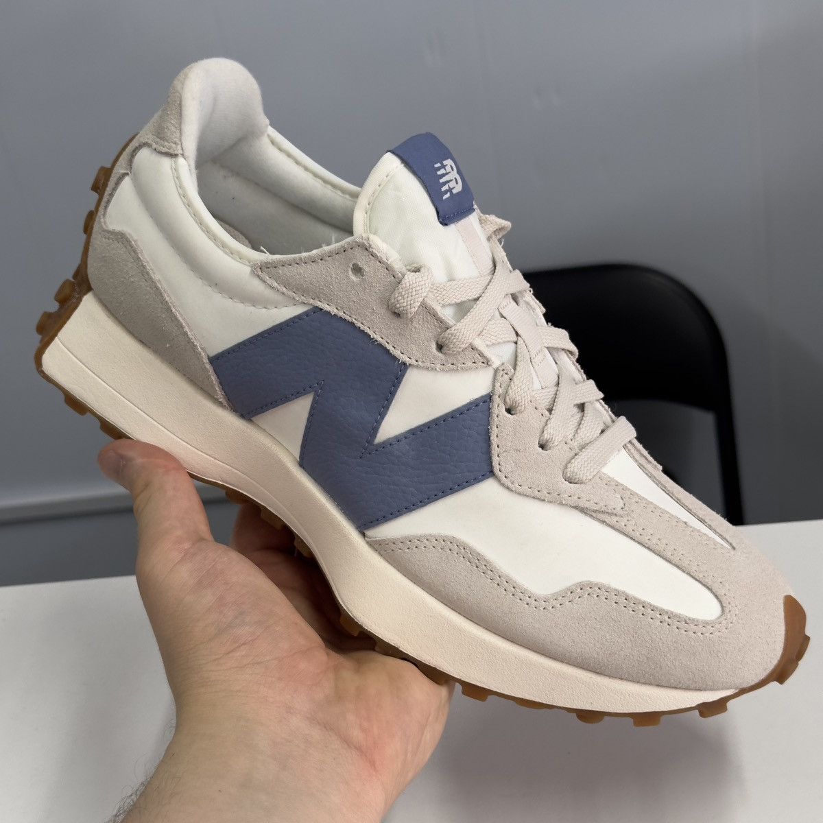 New Balance New Balance 327 U327LU White/Blue Size US 9 / EU 42 - 2 Thumbnail