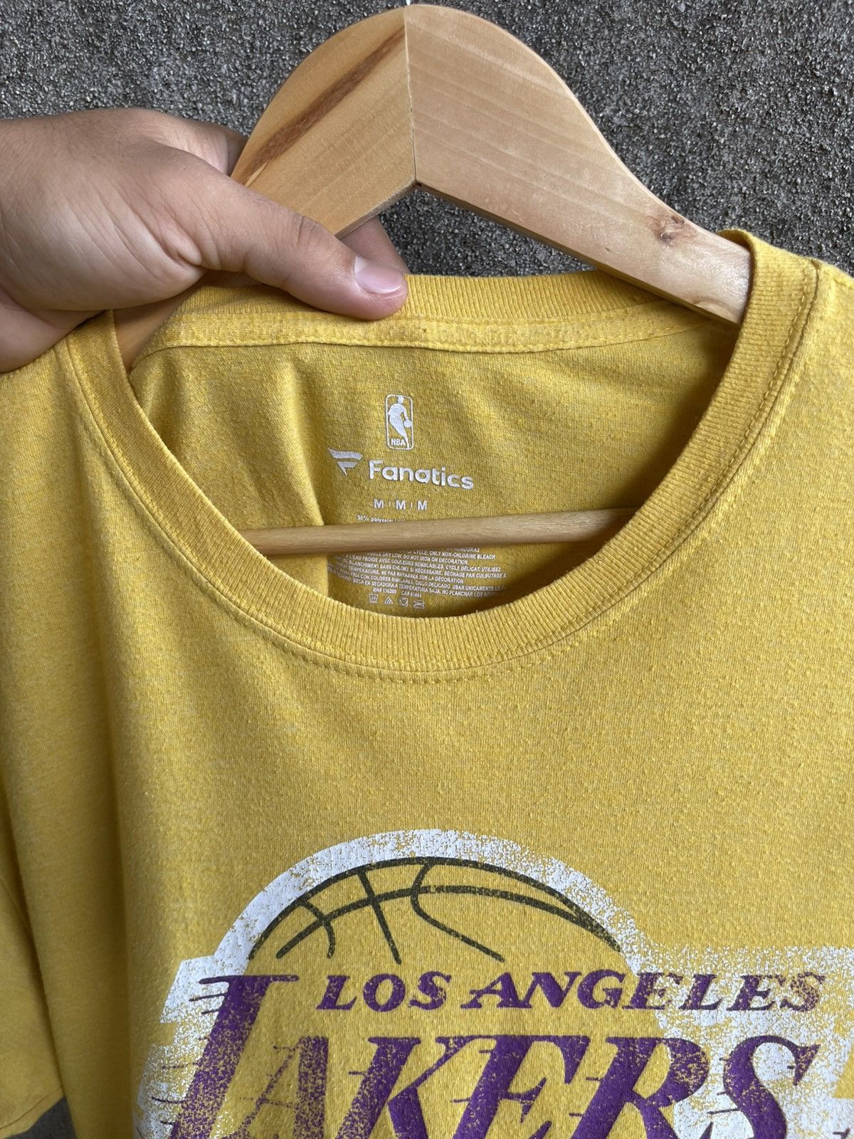 NBA 🔥LOS ANGELAS NBA LAKERS🔥Big logo Tshirt Size US M / EU 48-50 / 2 - 5 Thumbnail