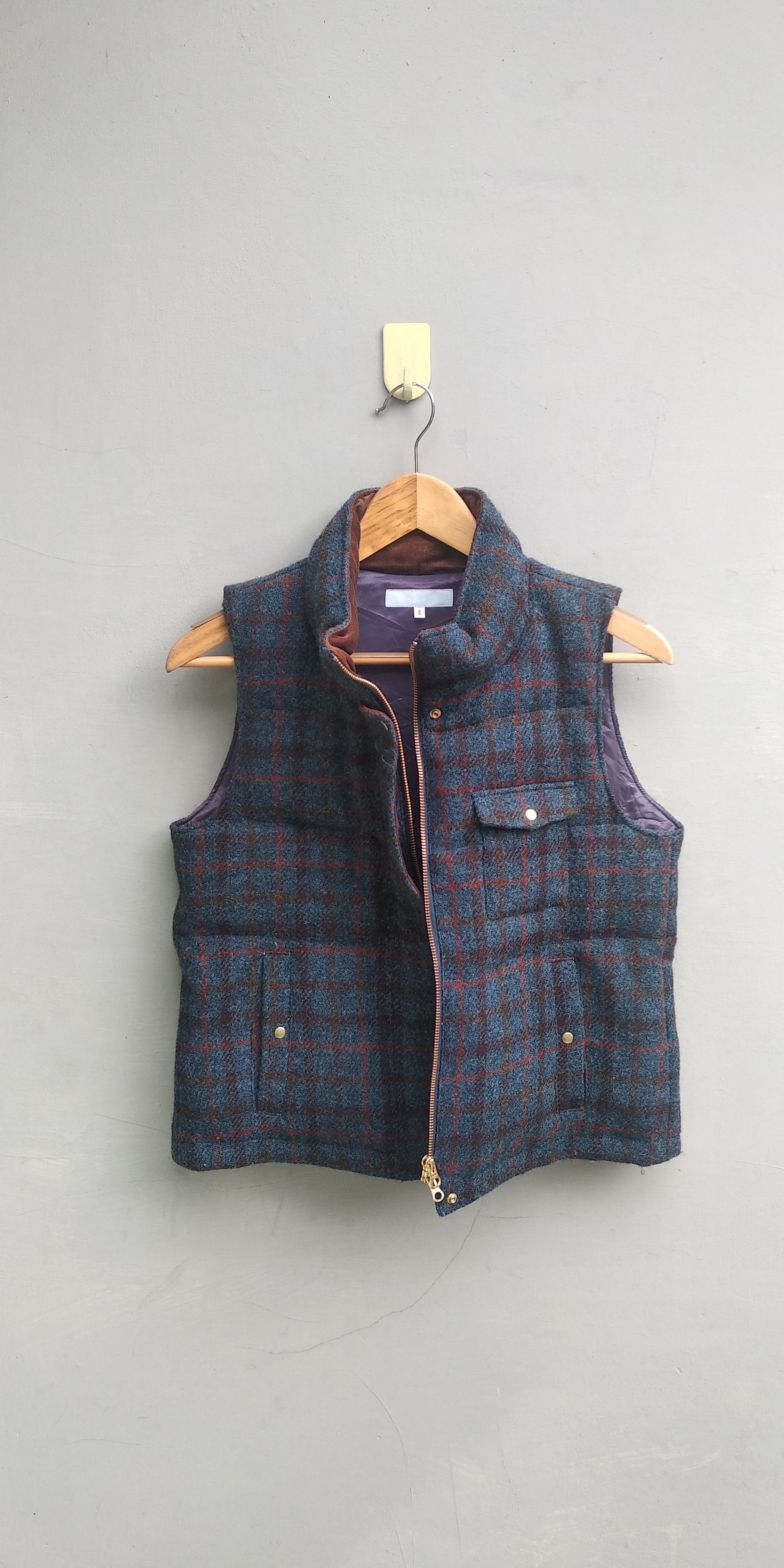 Harris Tweed Vtg Harris tweed plaid wool vest Size S / US 4 / IT 40 - 2 Thumbnail