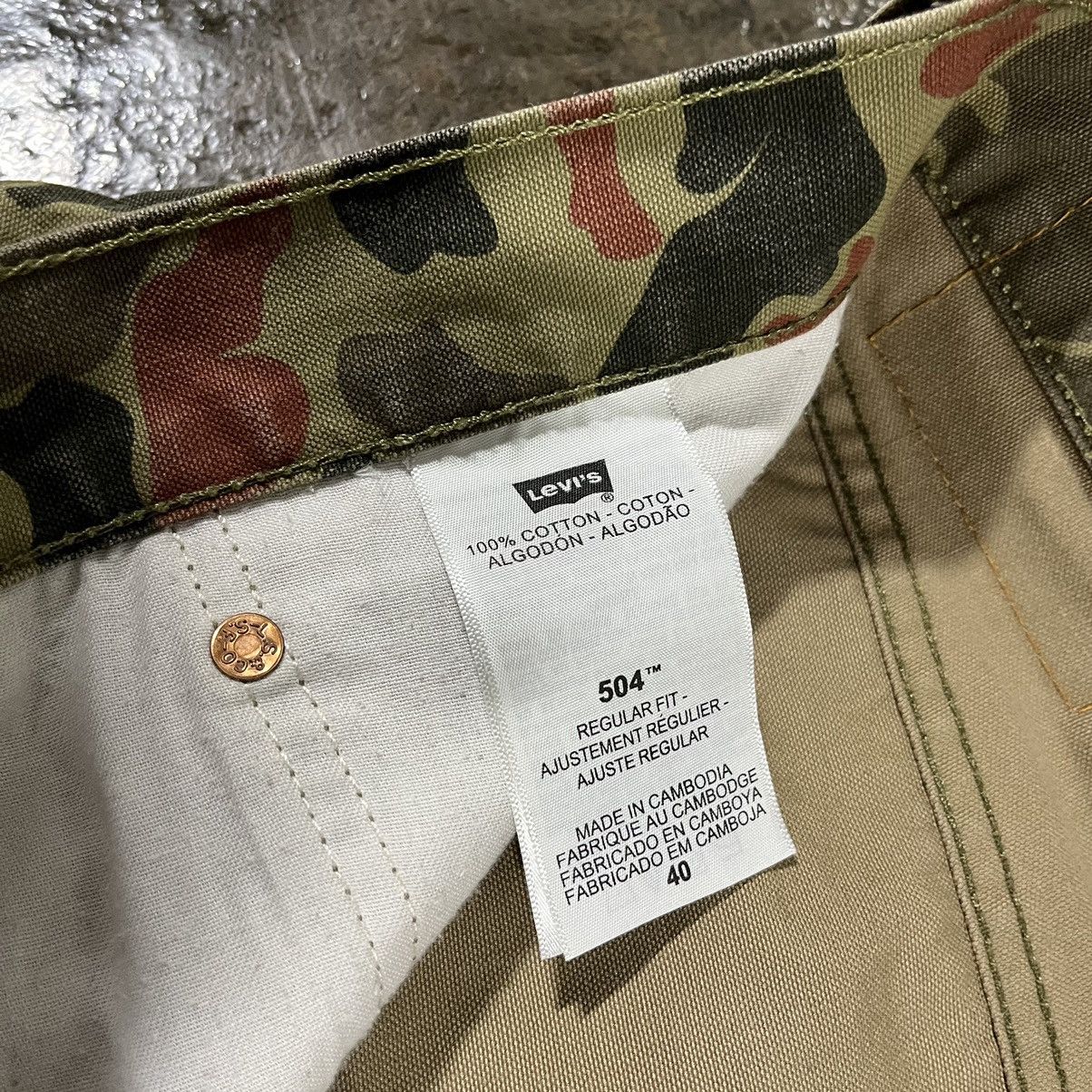 Levi's Crazy Levi's 504 Camo Shorts Grunge Baggy Y2K Size 40 Size US 40 / EU 56 - 9 Thumbnail