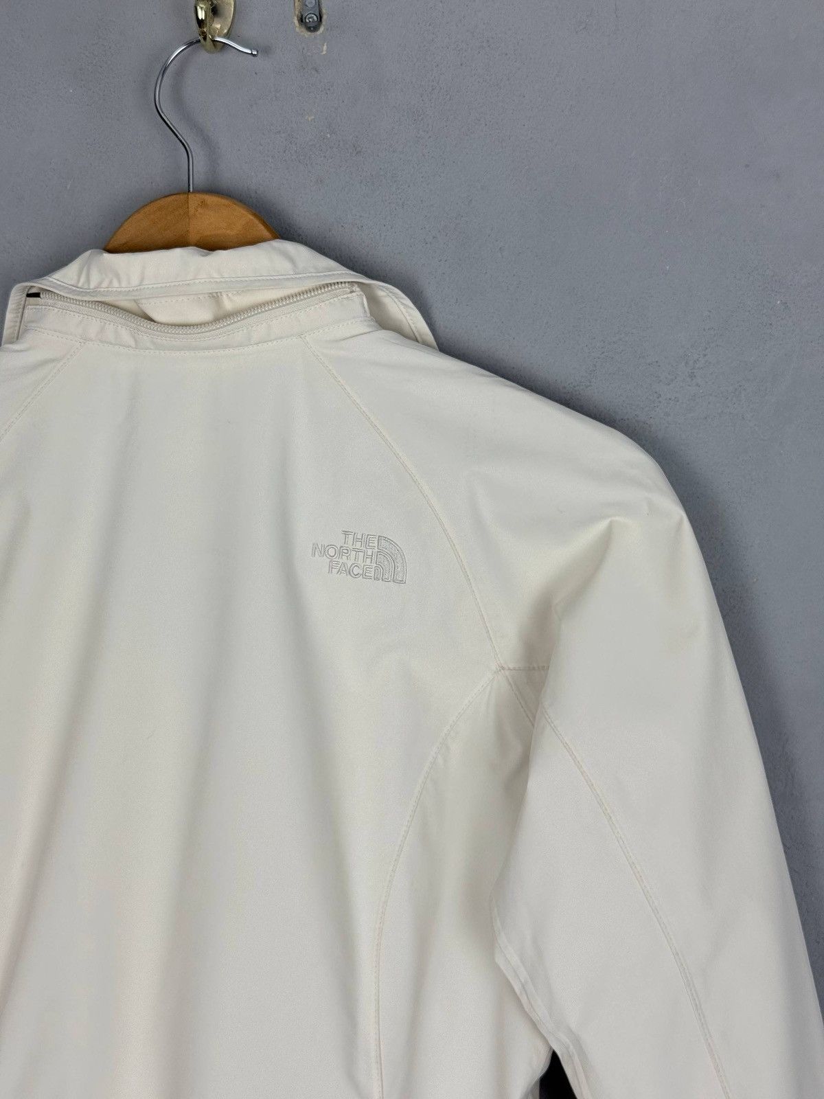The North Face The North Face HyVent Belted Jacket WomensXS Waterproof Coat Size XS / US 0-2 / IT 36-38 - 4 Thumbnail