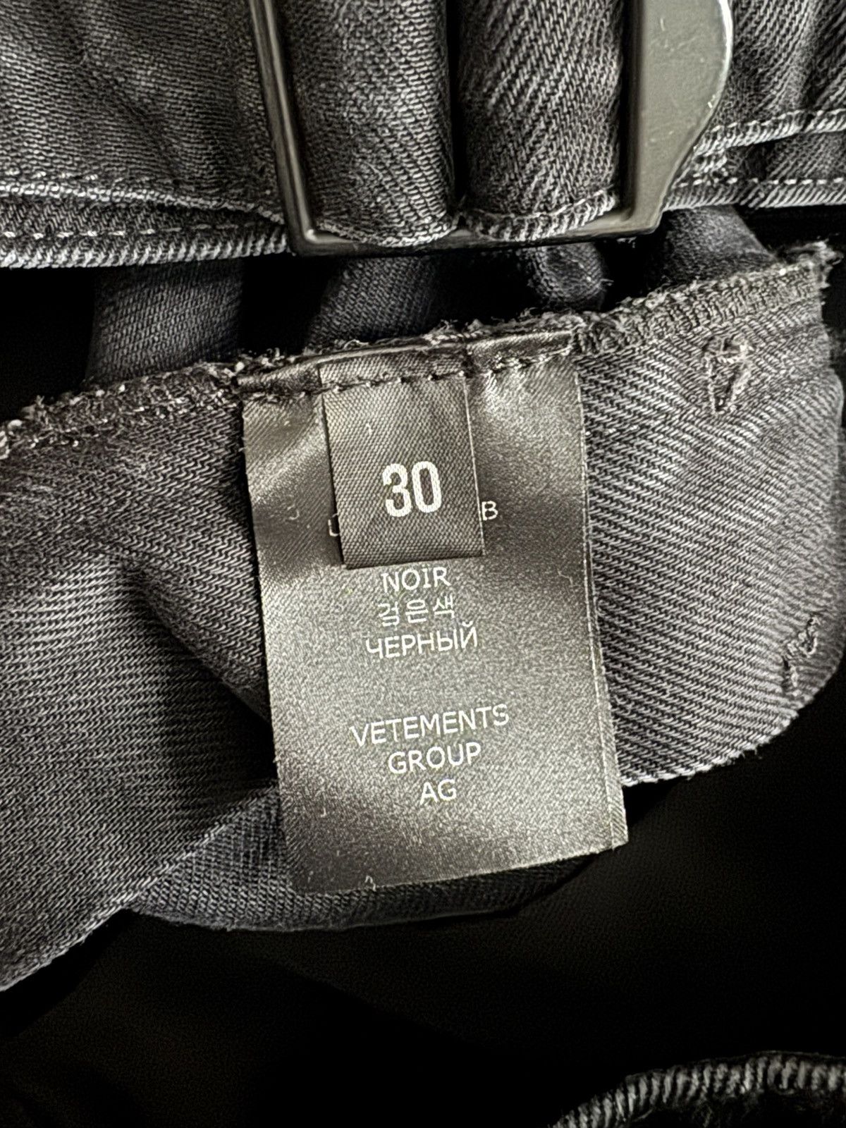 Vetements Vetements Distressed Multi-Pocket Cargo Denim Size US 30 / EU 46 - 7 Thumbnail