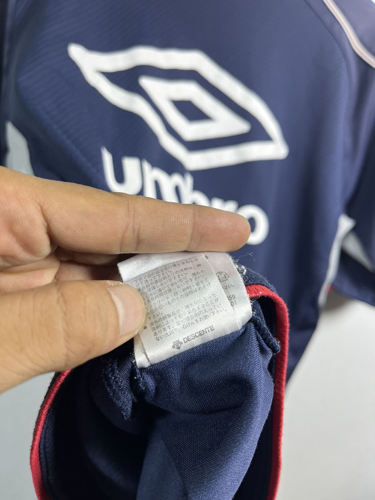 Umbro UMBRO JERSEY PRO TRAINING KITS Size US L / EU 52-54 / 3 - 6 Thumbnail