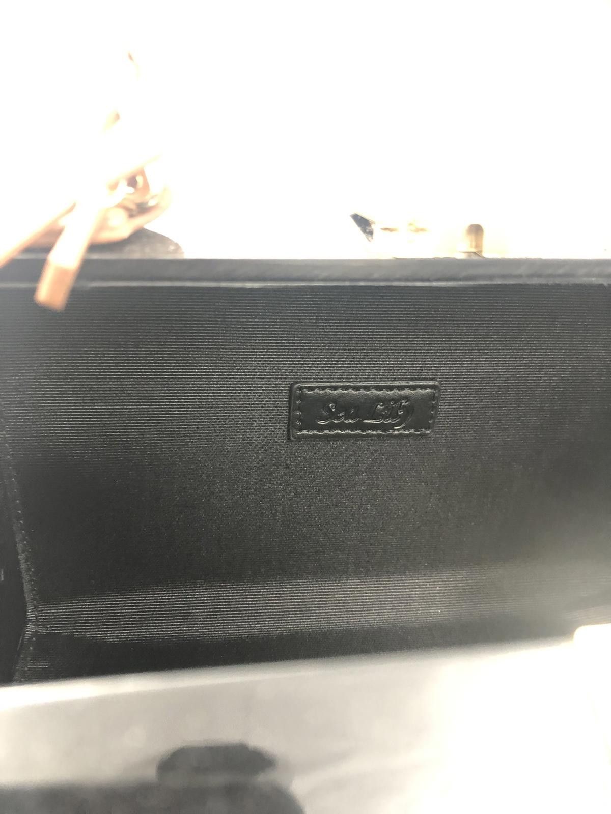 Other Sea Lily Black Acrylic Box Bag Gold Detachable Strap Size ONE SIZE - 4 Thumbnail