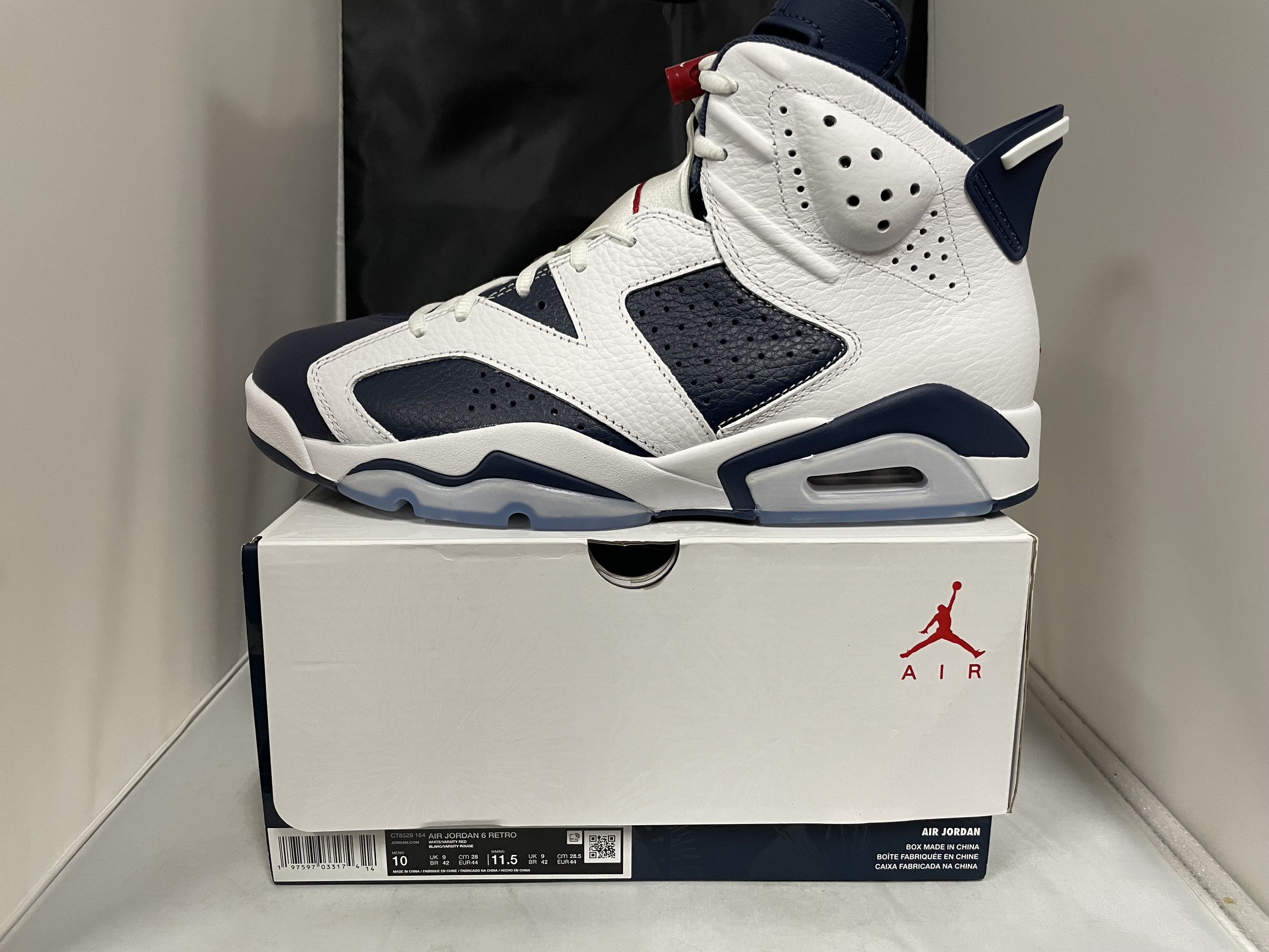 Jordan Brand Air Jordan 6 Retro 'White/Varsity Red' CT8529 164 Size US 10 / EU 43 - 9 Thumbnail