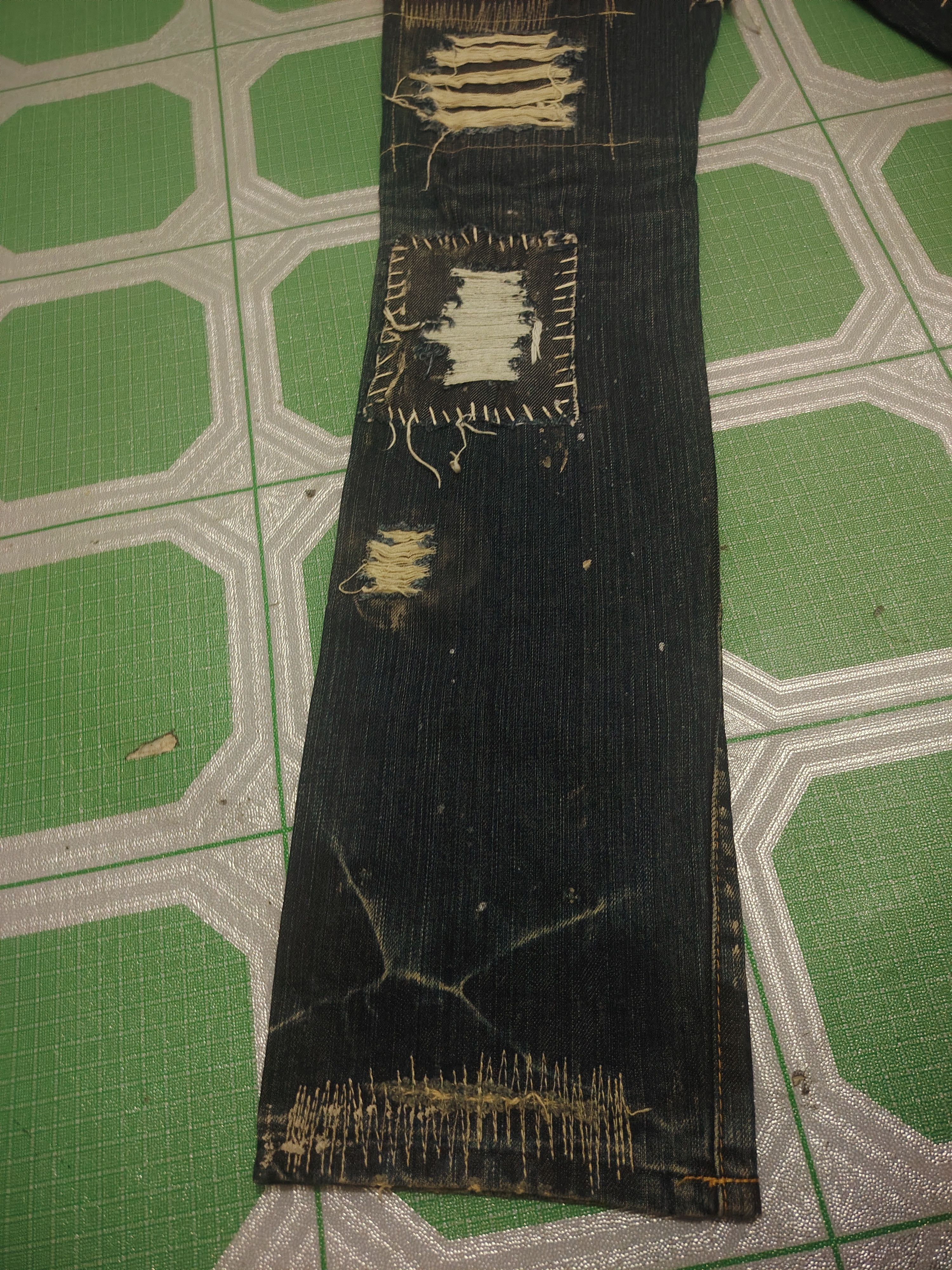 Who Decides War Japanese Casper John Distressed Thrashed jeans Size US 28 / EU 44 - 19 Thumbnail
