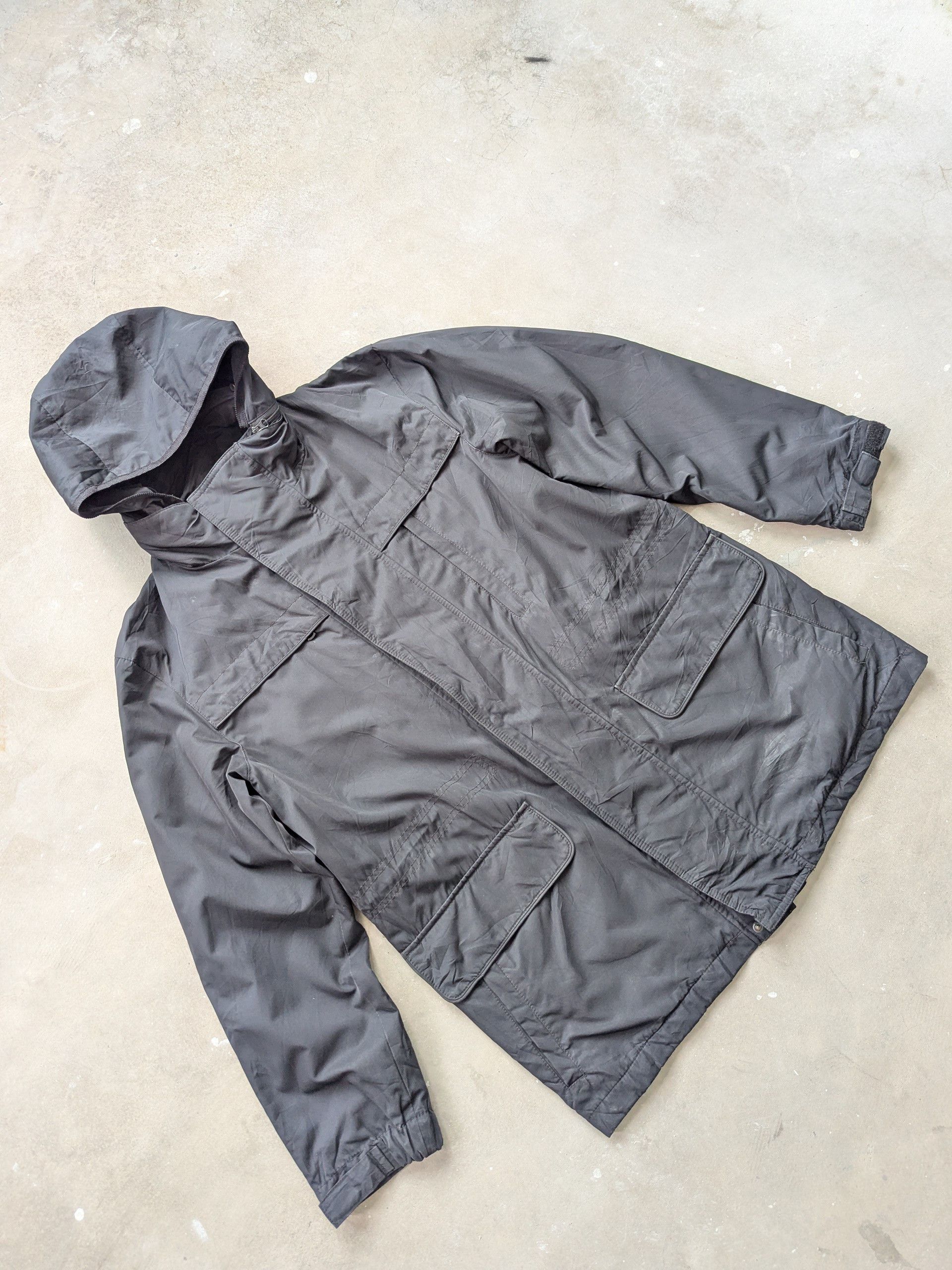 Japanese Brand × Uniqlo Uniqlo Premium Down Coat Hoodie Gorpcore Size US L / EU 52-54 / 3 - 3 Thumbnail